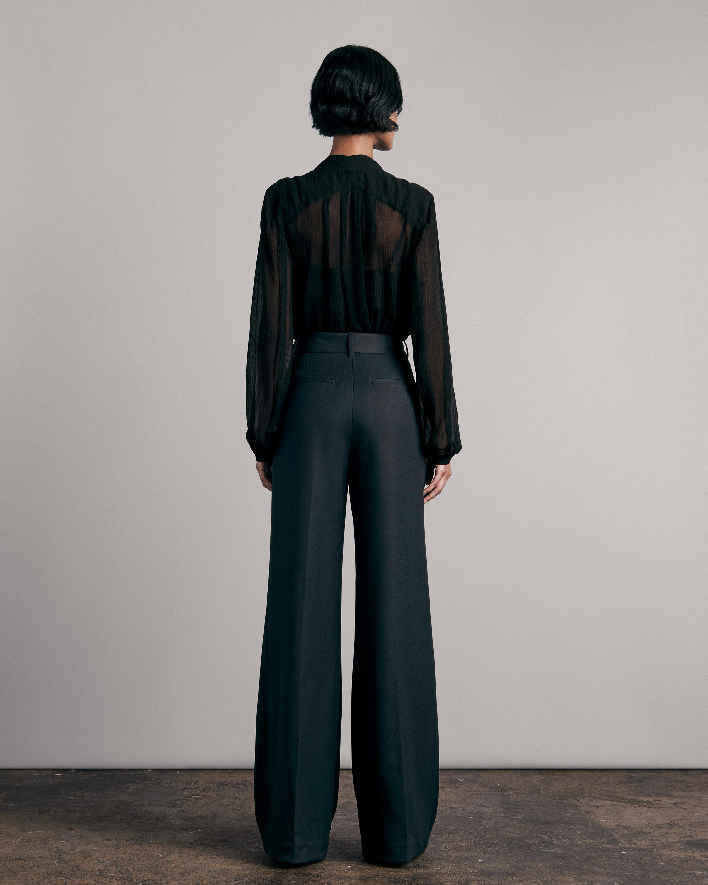 Shelly Wide Leg Twill Pant
Relaxed Fit Pant - 5