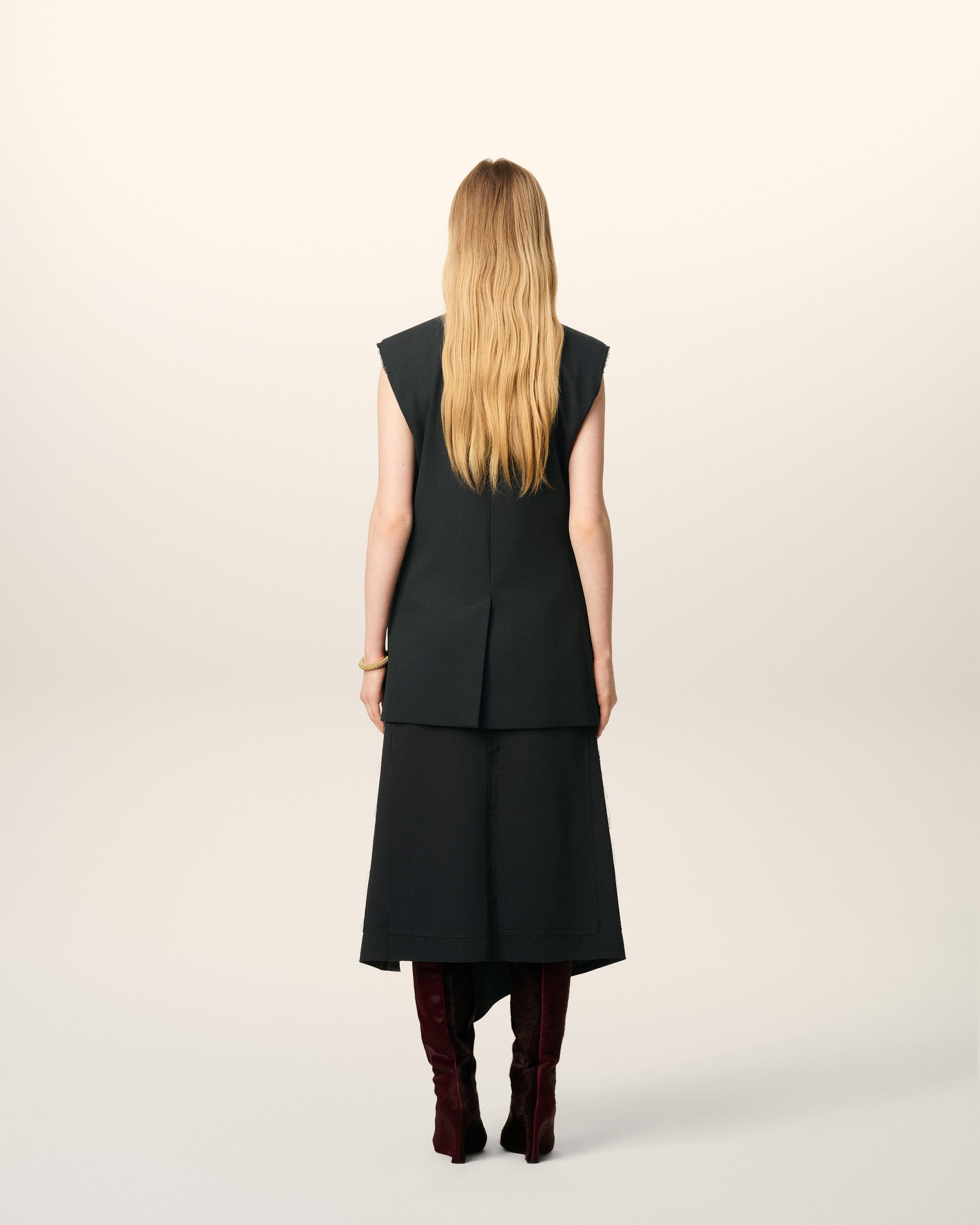 BLACK WOOL SLEEVELESS SMOCKING JACKET - 5