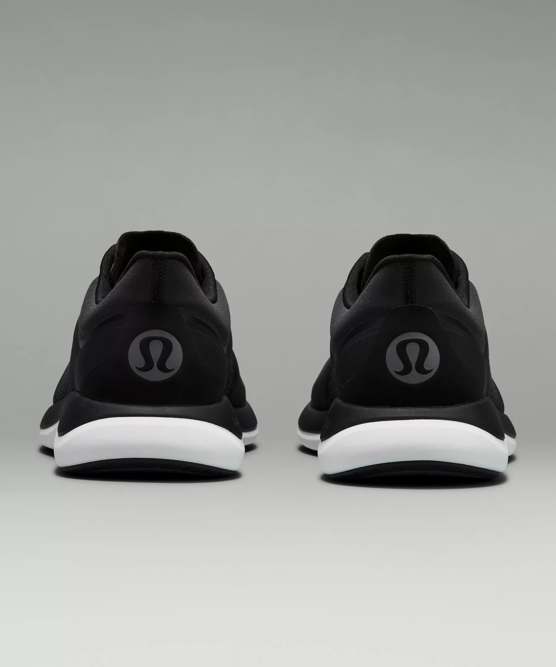 chargefeel Low Women's Workout Shoe - 6