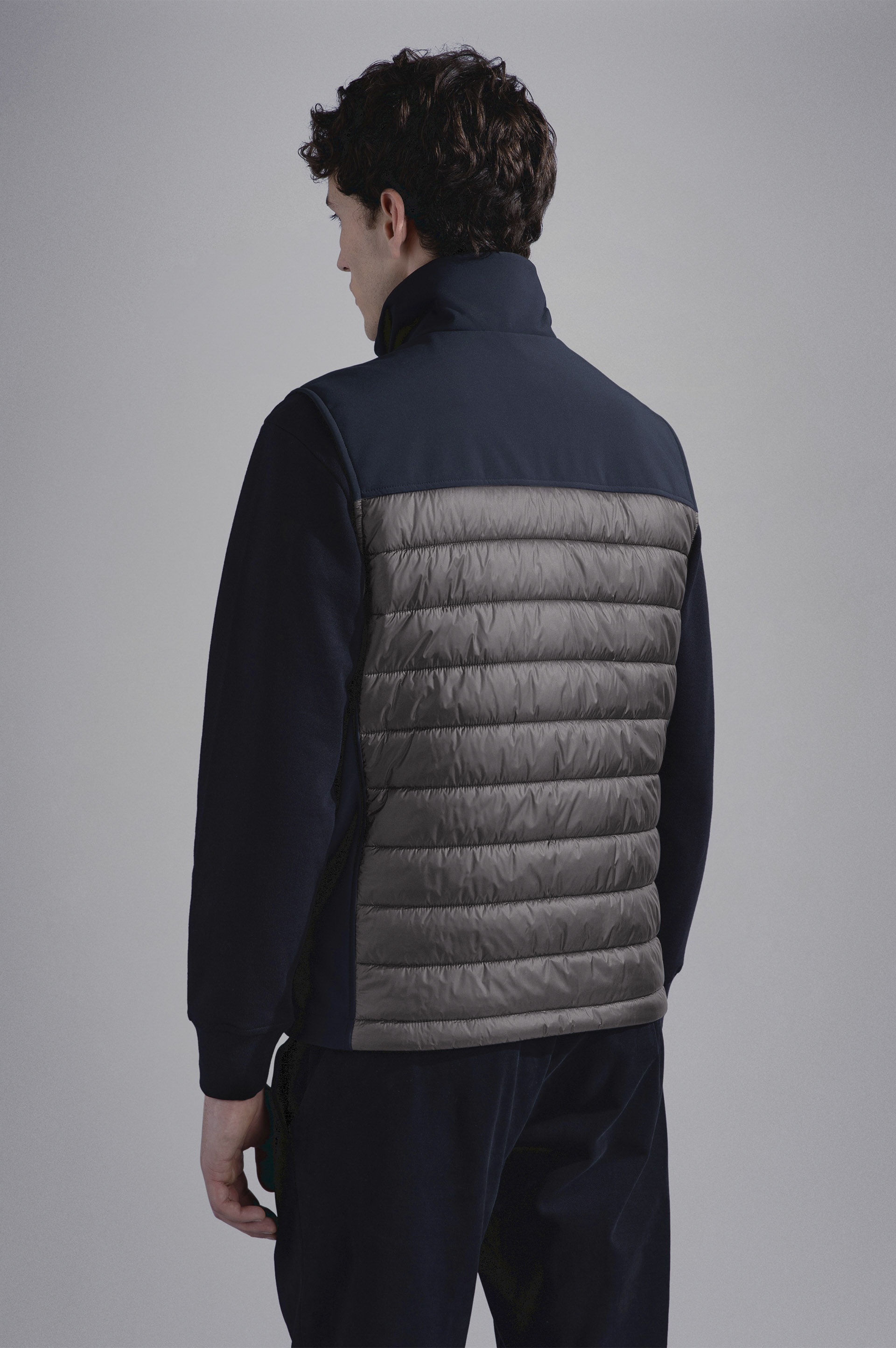 SAVE THE SEA RE-SHARK SHELL HYBRID VEST - 3
