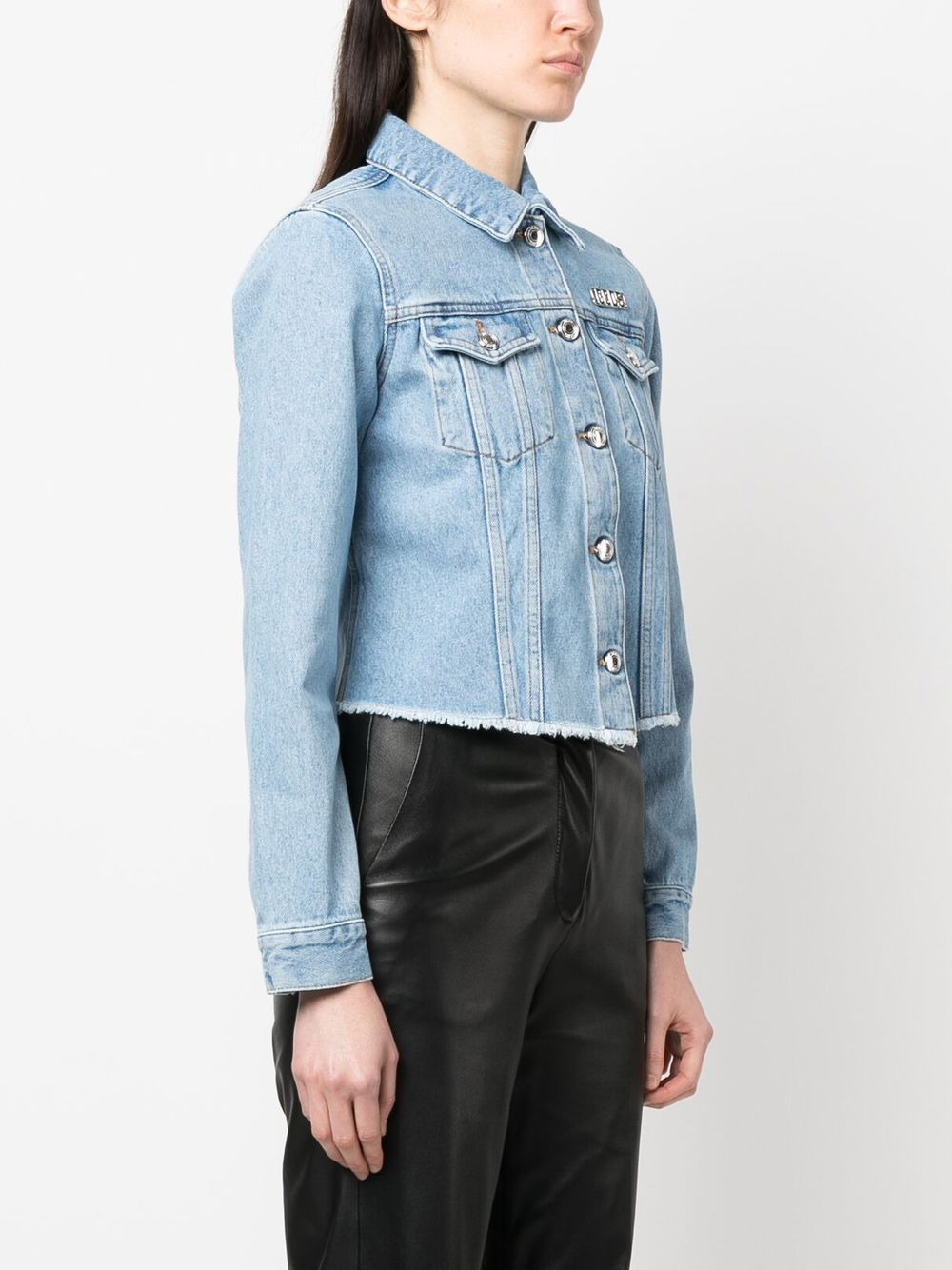 logo-plaque cropped denim jacket - 4
