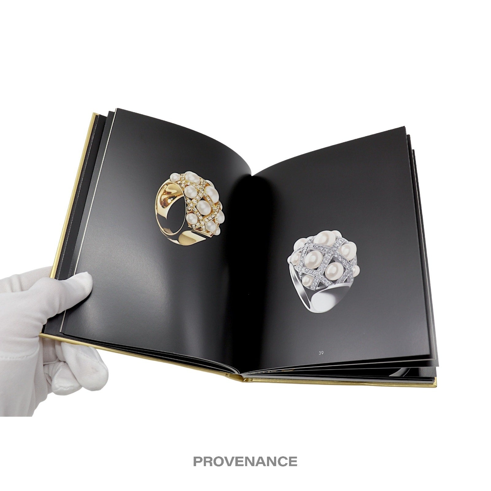 Chanel - CHANEL Book - Fine Jewelry Hardcover Gold - 9