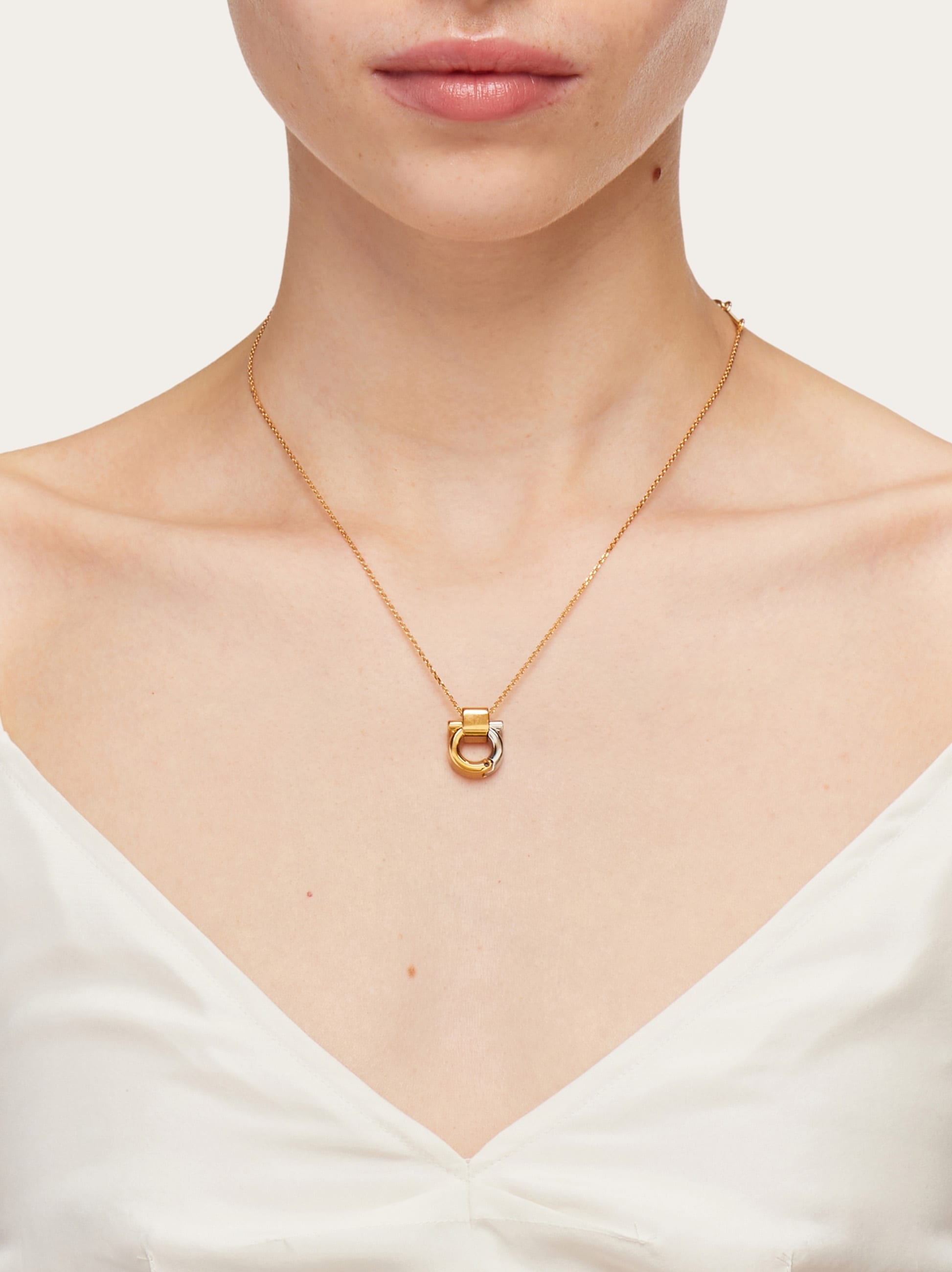 Gancini pendant necklace - 4