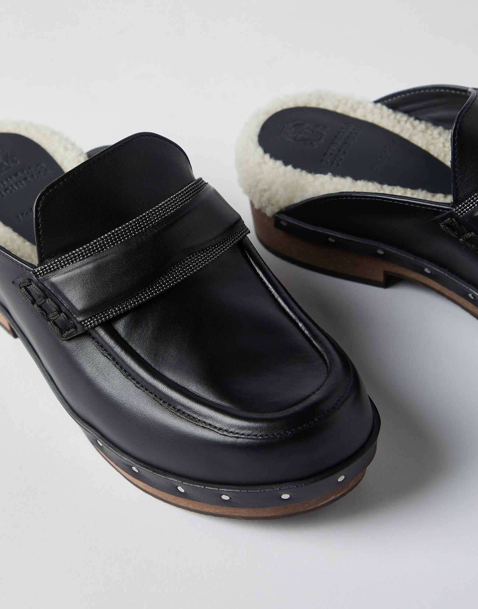 Matte calfskin loafer-style clogs with precious detail and shearling lining - 4