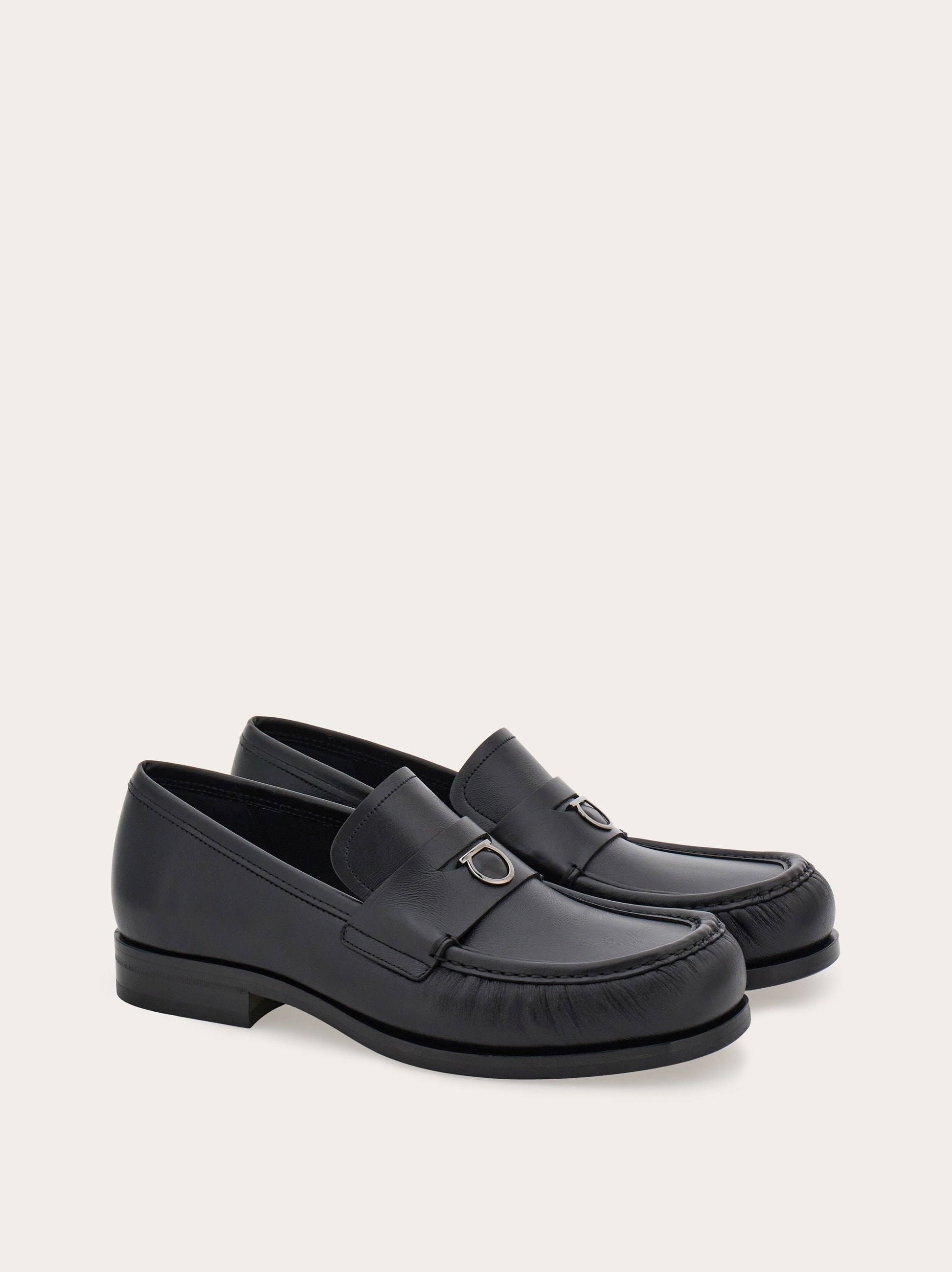 Penny loafer with Gancini ornament - 3