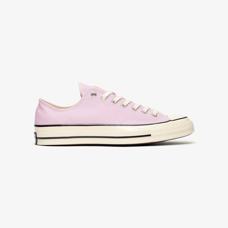 Chuck 70 1