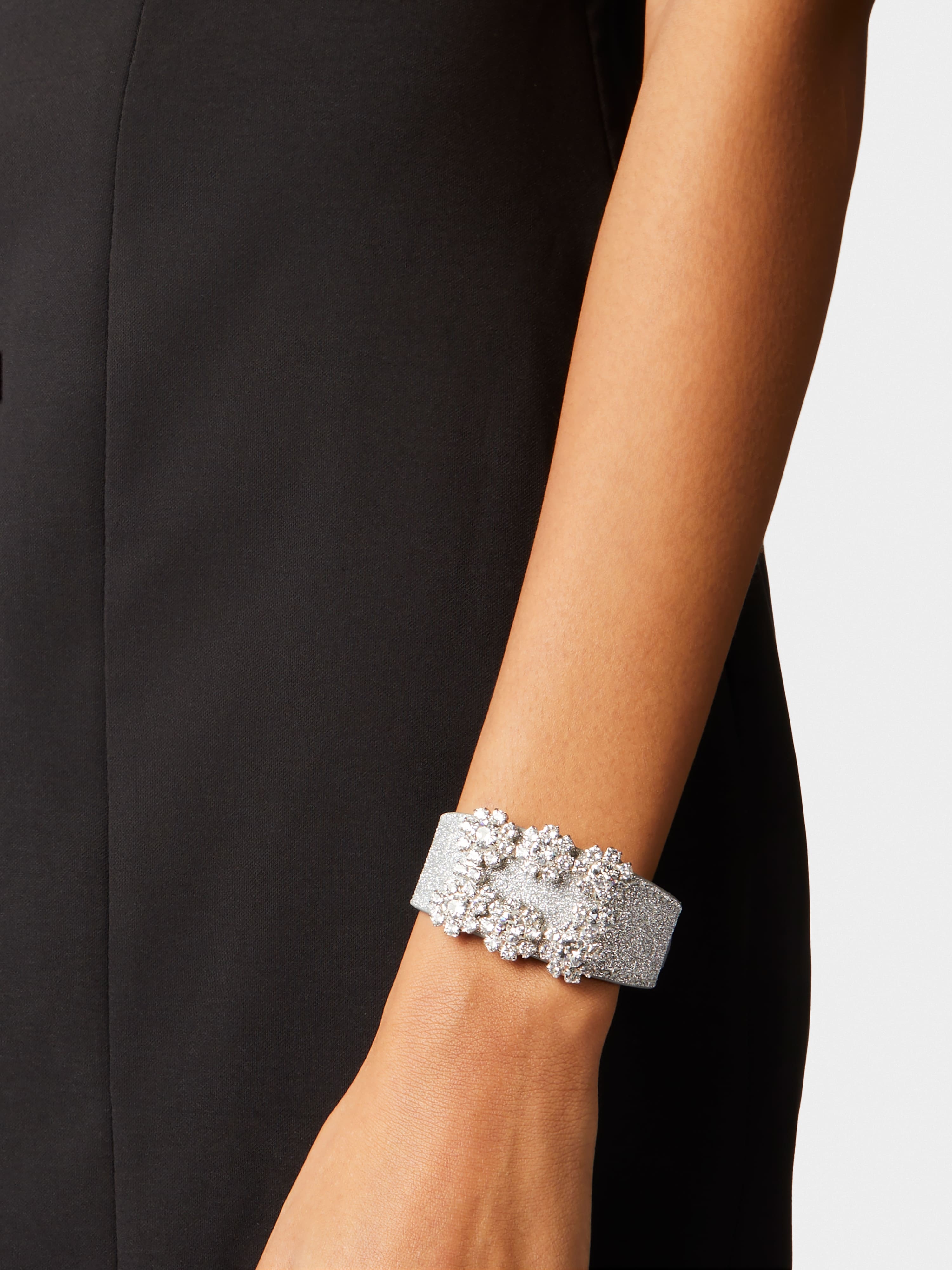Flower Strass Pearl Buckle Bracelet in Fabric - 2