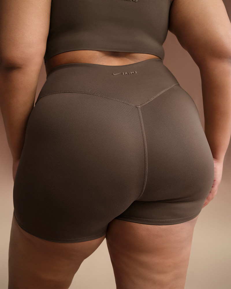 NikeSKIMS Matte Women's High-Waisted 3" Boyshorts 8