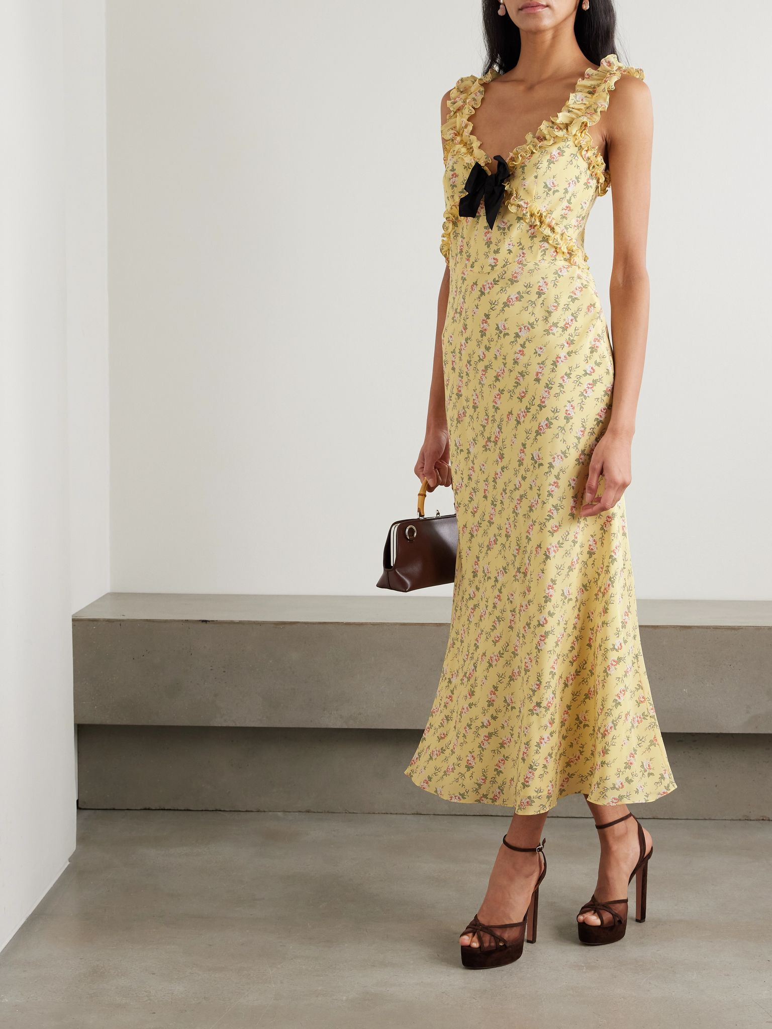 Bow-detailed ruffled floral-print silk crepe de chine midi dress Yellow - 2