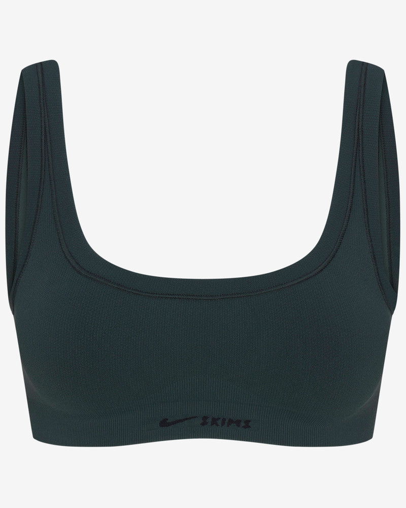 NikeSKIMS Vintage Seamless Women's Scoop Bra 6