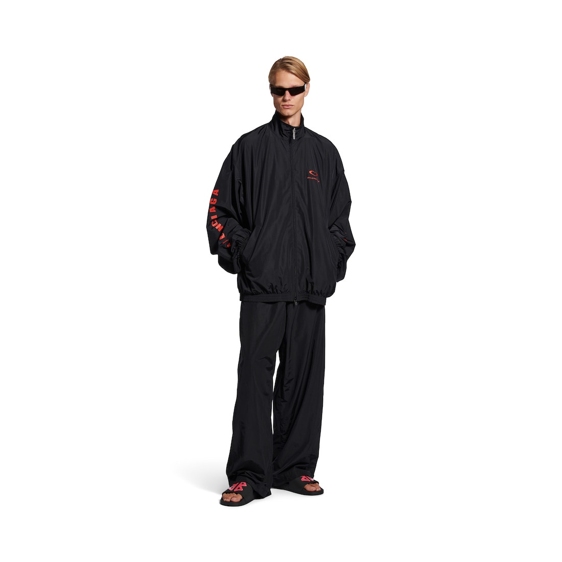 Men's Pool Slide Sandal in Black/red - 8