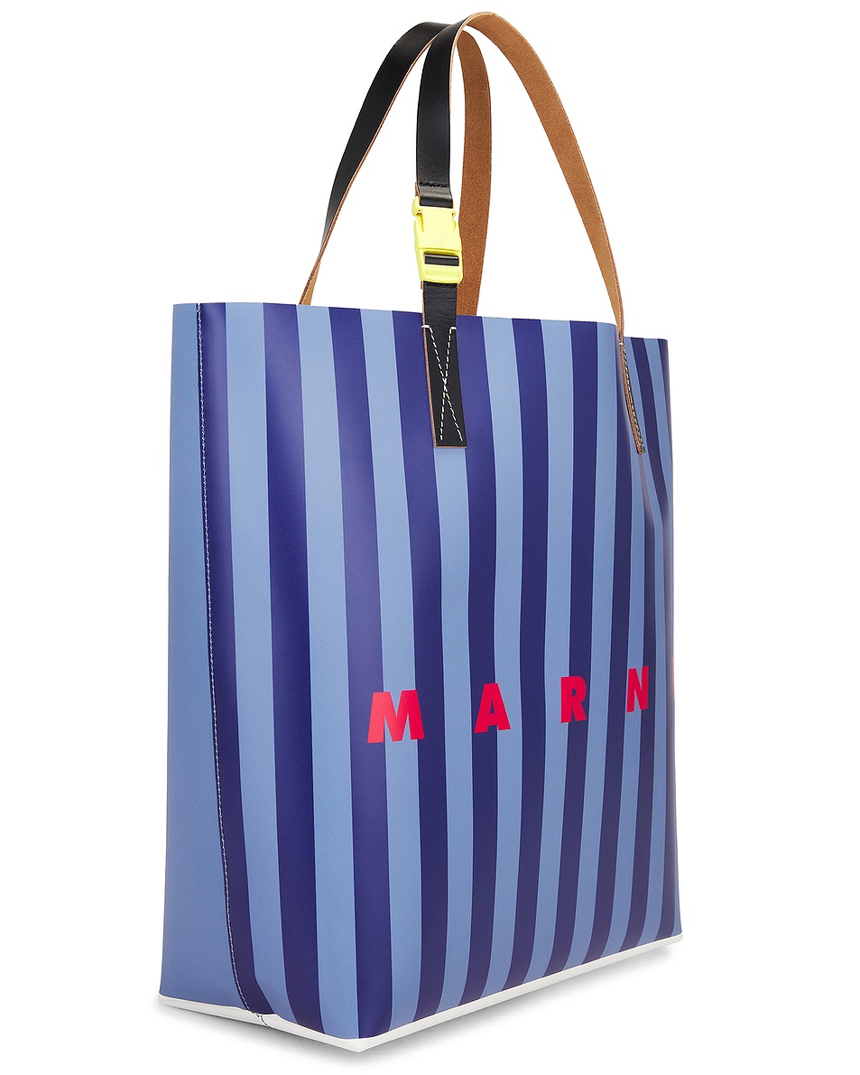 Tote - 3