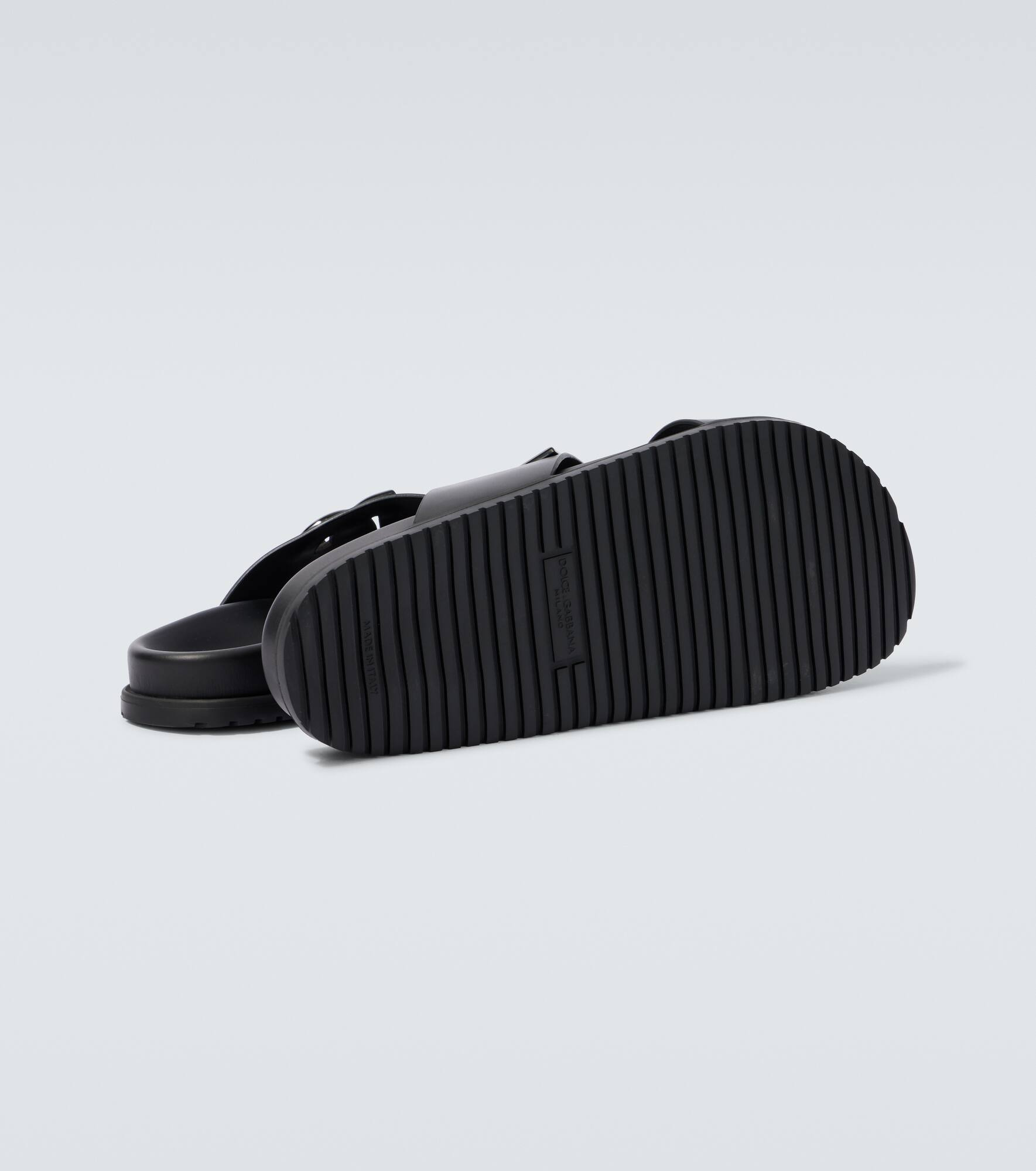 Leather slides - 7