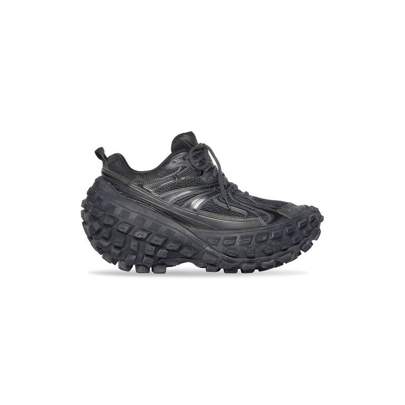 BALENCIAGA Men's Defender Sneaker in Black - 685613W2RA61000