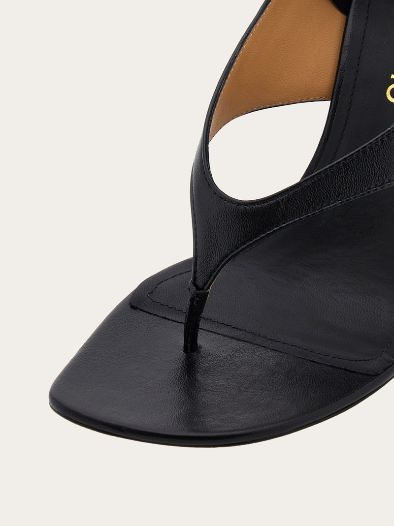 Heeled sandal 와 리본 6