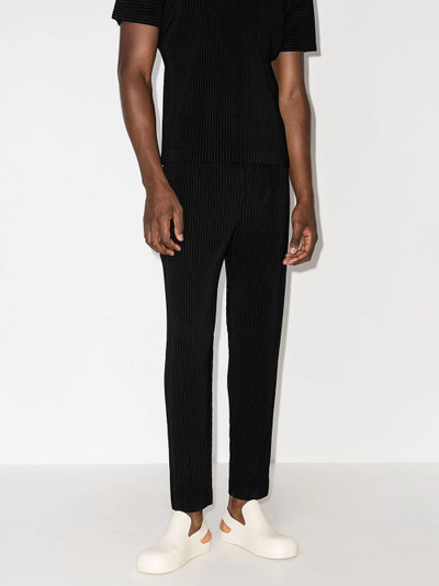 ISSEY MIYAKE pleated high-waisted trousers outlook