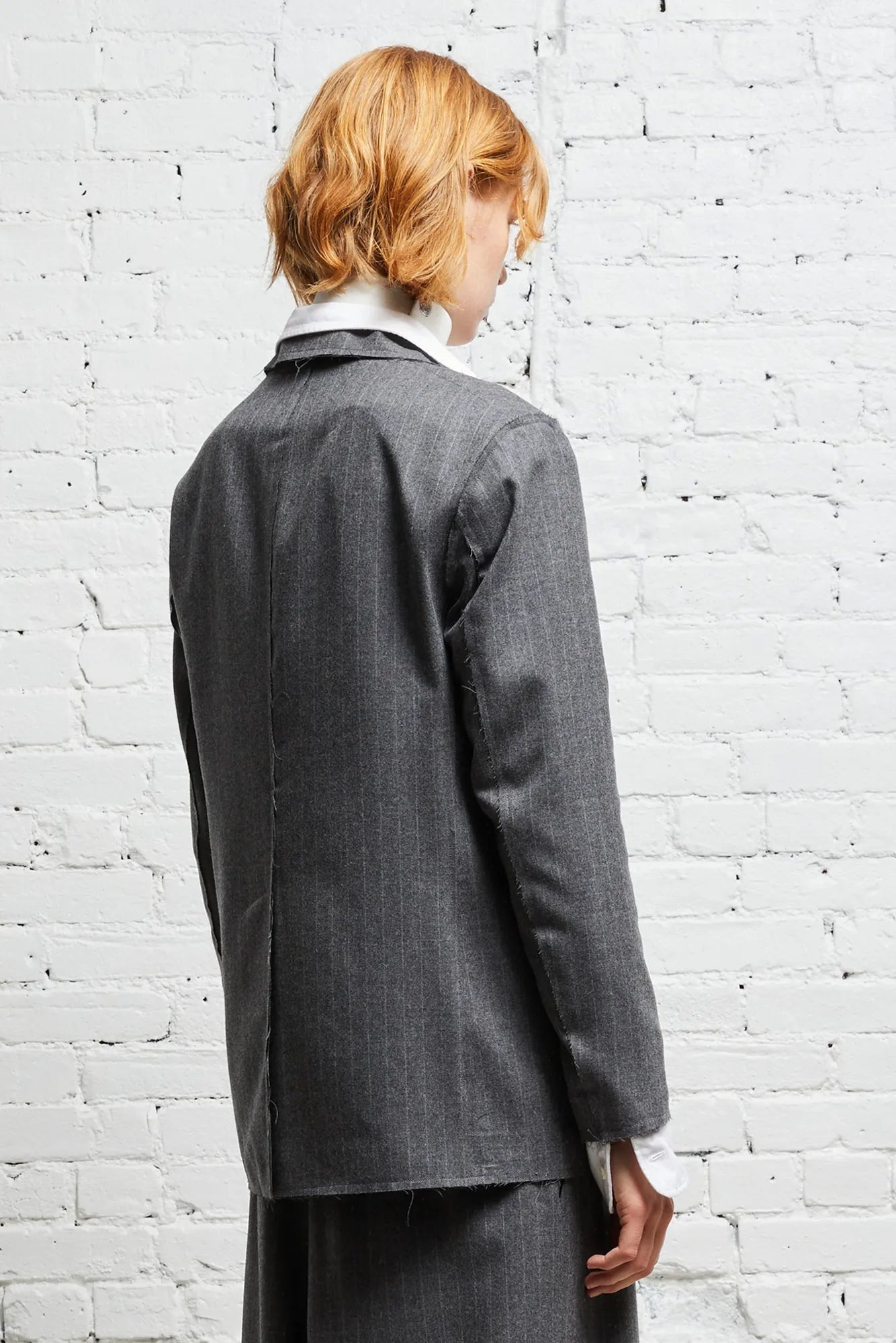 SHRUNKEN RAW CUT BLAZER - GREY PINSTRIPE - 4