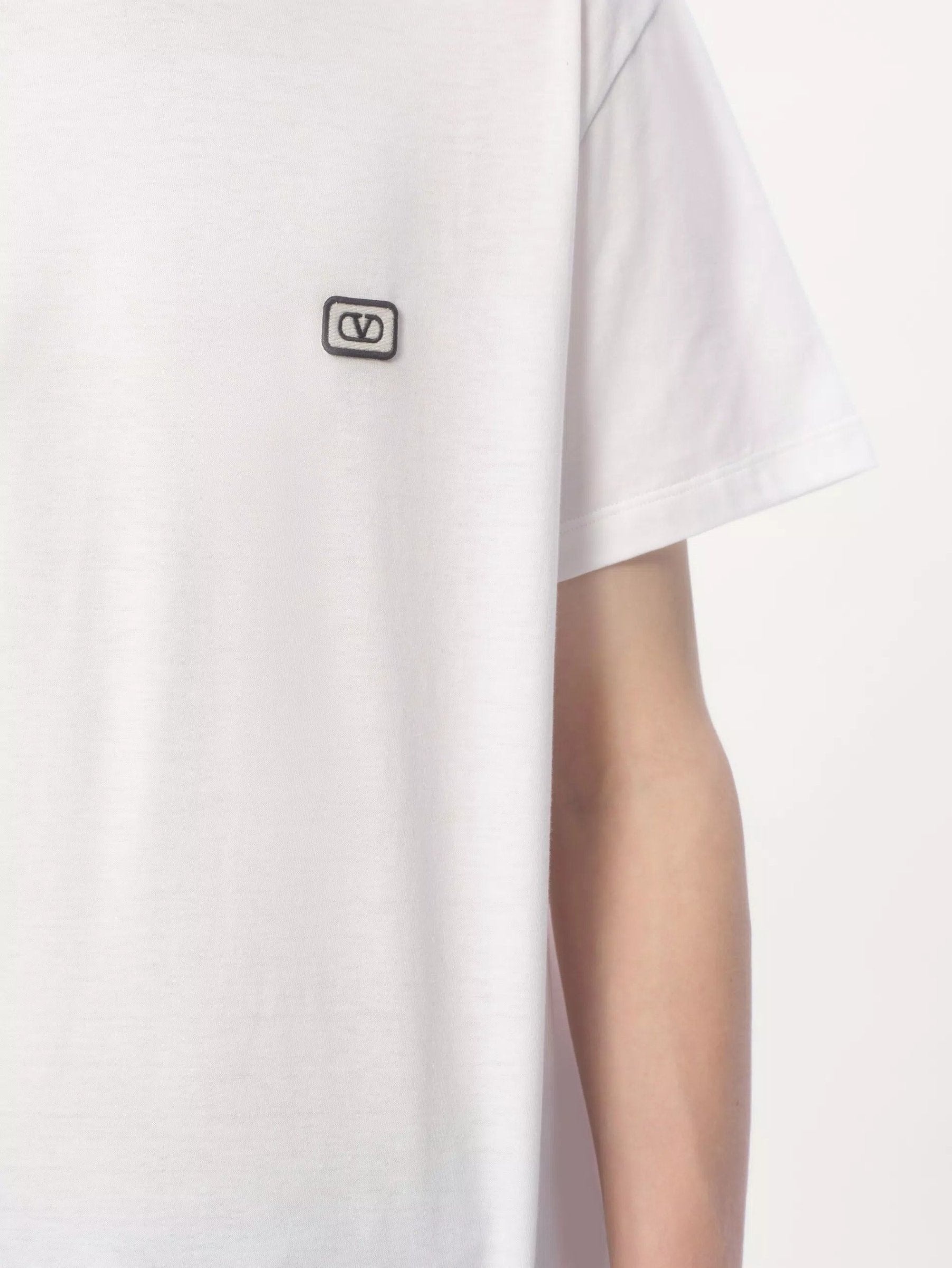 Valentino COTTON LOGO T-SHIRT | santaeulalia | REVERSIBLE