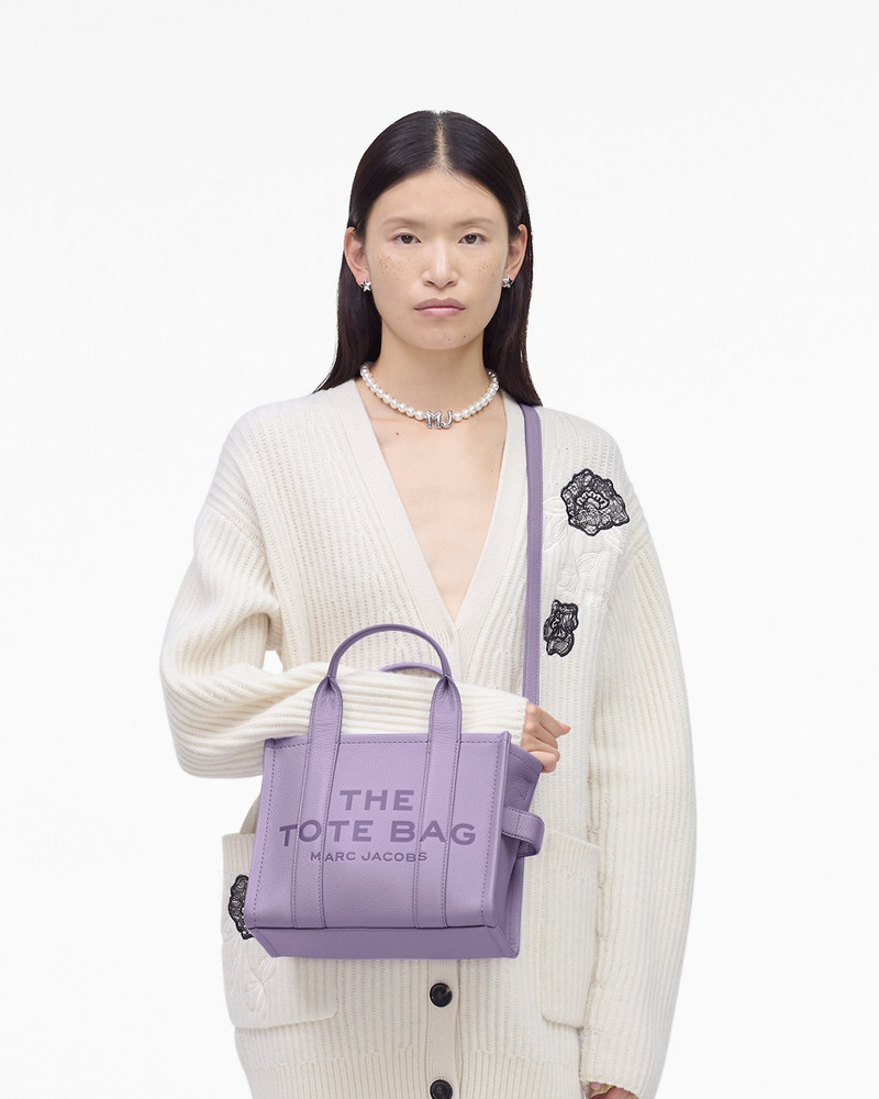 Marc Jacobs THE LEATHER SMALL TOTE BAG outlook