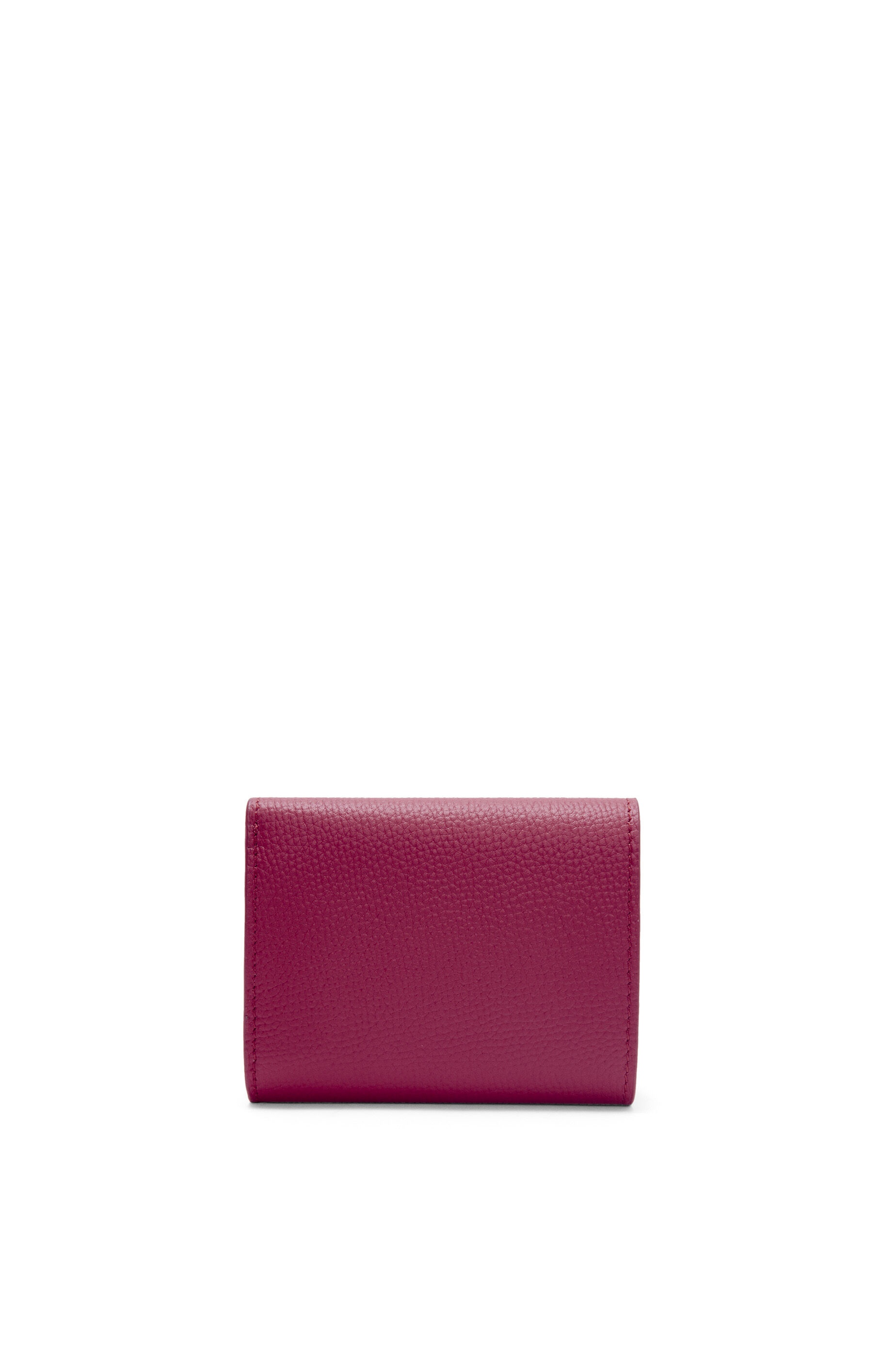 Anagram trifold wallet in pebble grain calfskin - 5