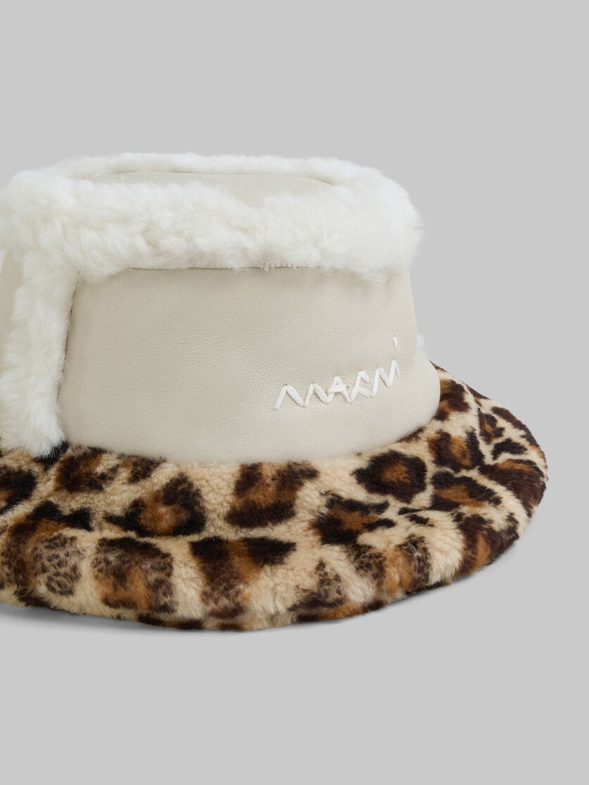 LEATHER AND SHEARLING BUCKET HAT - 4