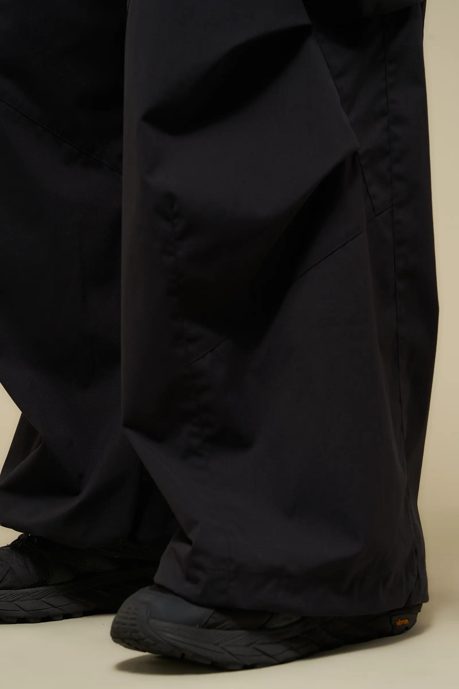 P56A-E Encapsulated Nylon Double Cargo Trouser Black - 27