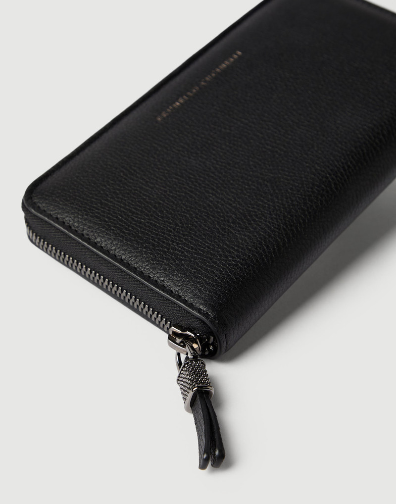 Grained leather wallet with shiny zipper pull 3