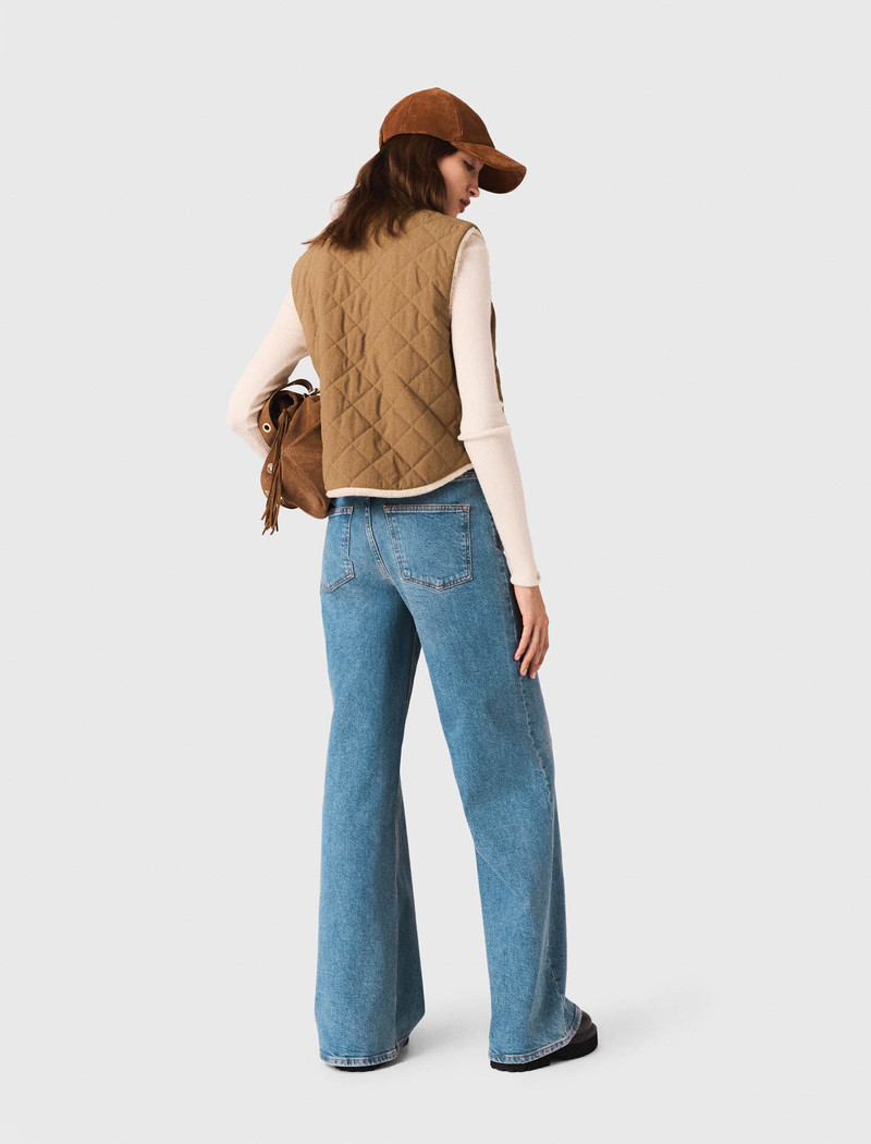 Short sleeveless puffer jacket 4