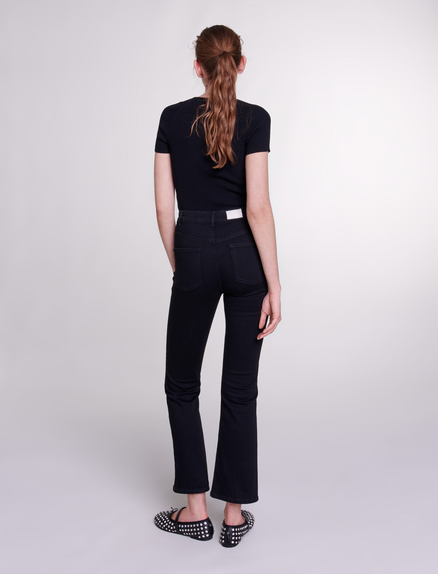 Jeans with pockets, flared at the bottom - 4