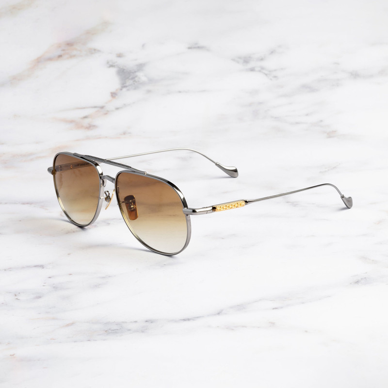 CUTLER AND GROSS THE GREAT FROG IDOL AVIATOR SUNGLASSES outlook