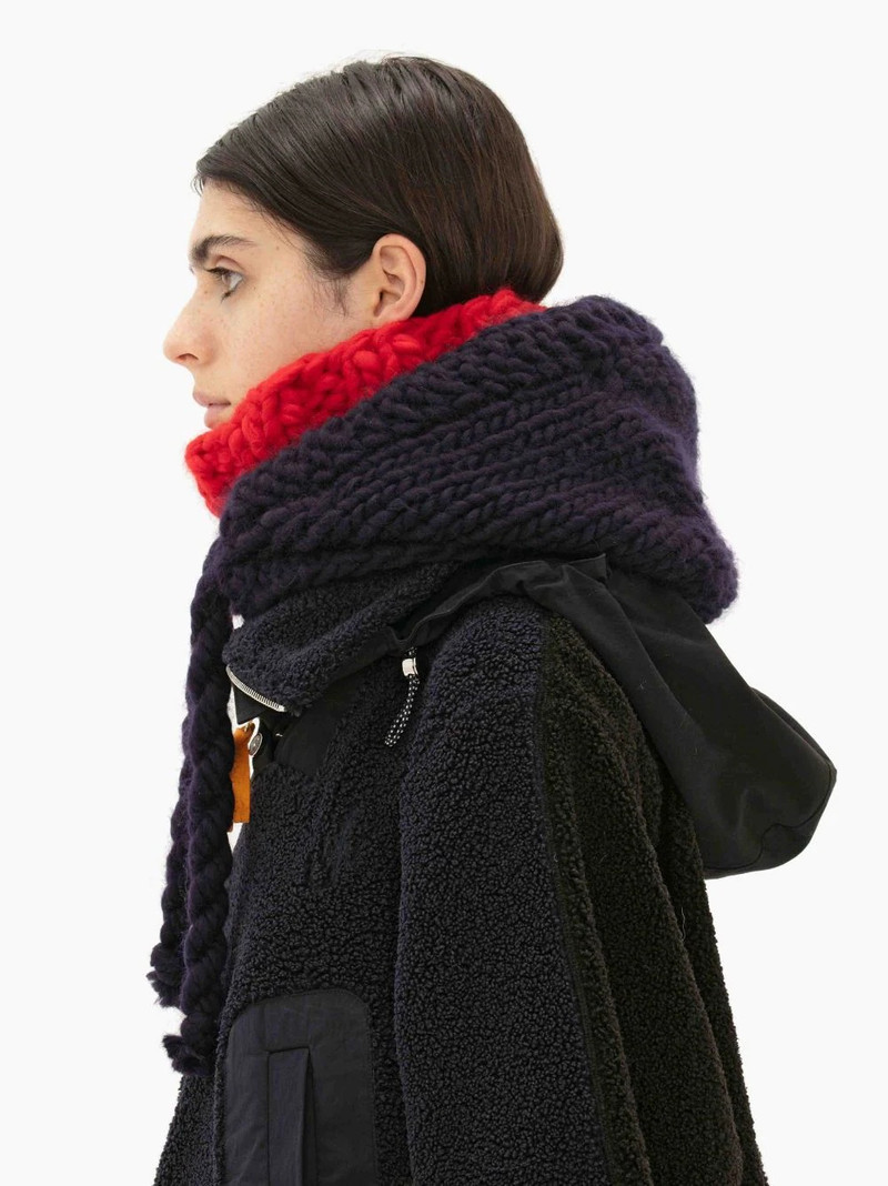 JW Anderson KNITTED HOOD outlook