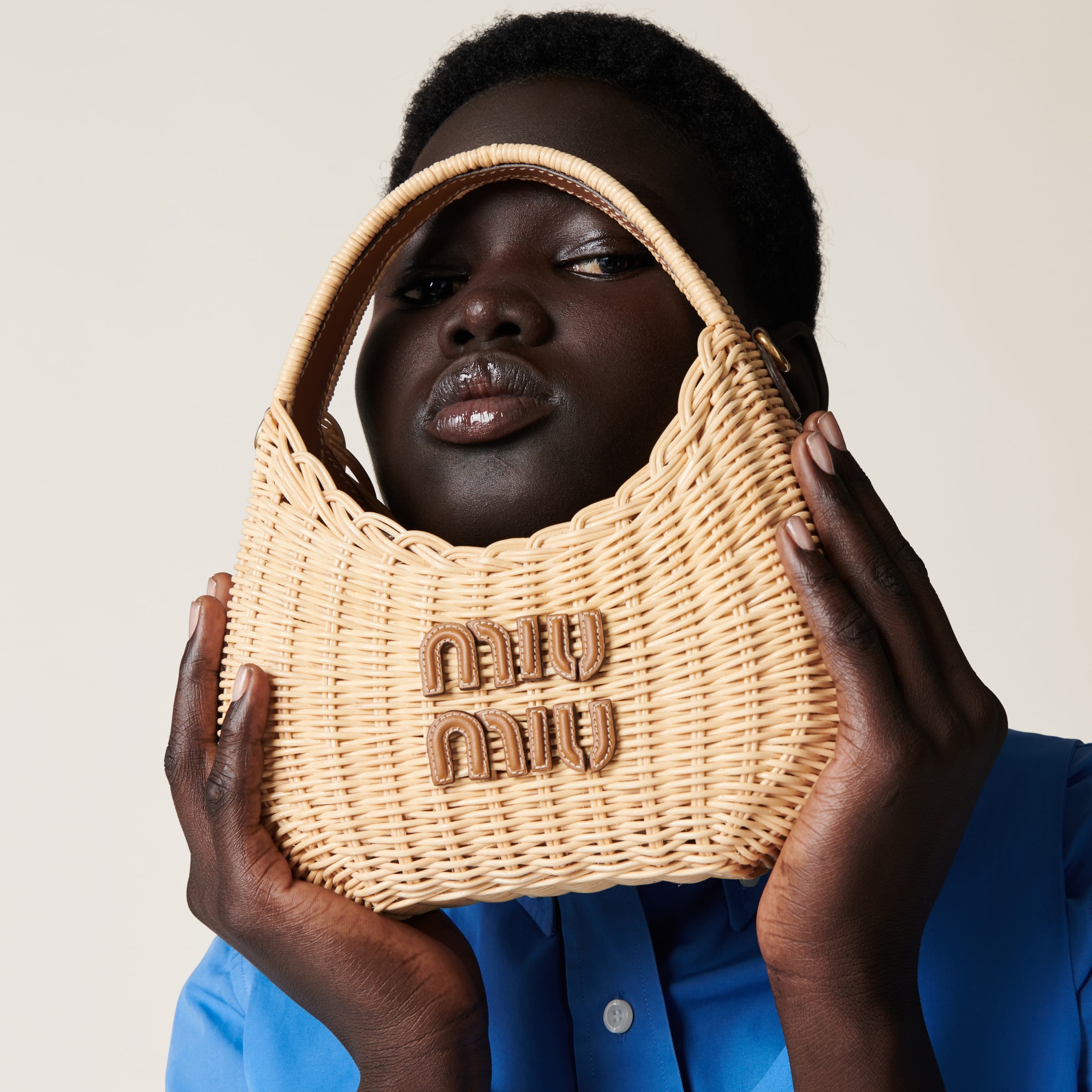ハンドバッグ MIUMIU Borsa a mano 'Hobo Wander' Black Wander Matelassé Nappa Leather Micro Hobo Bag | Miu Miu