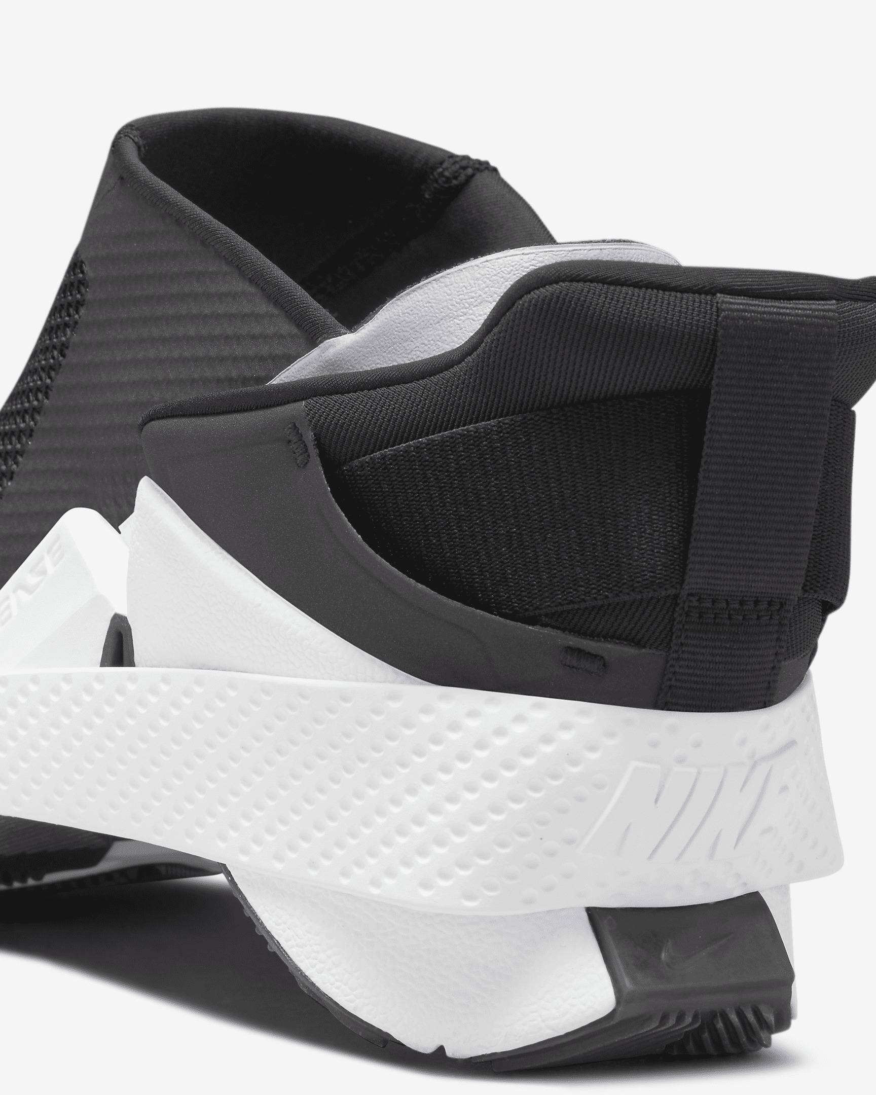Nike Go FlyEase Easy On/Off Shoes - 11