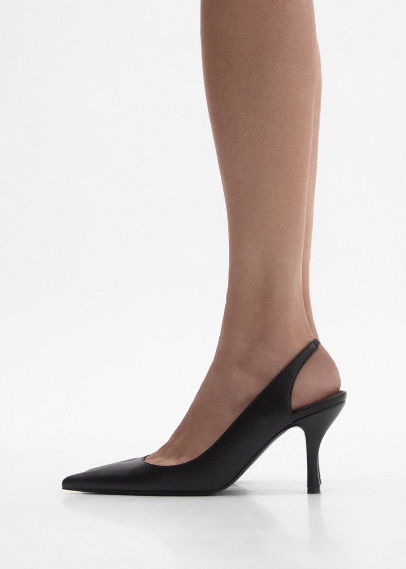 Low slingback pumps in black leather 4