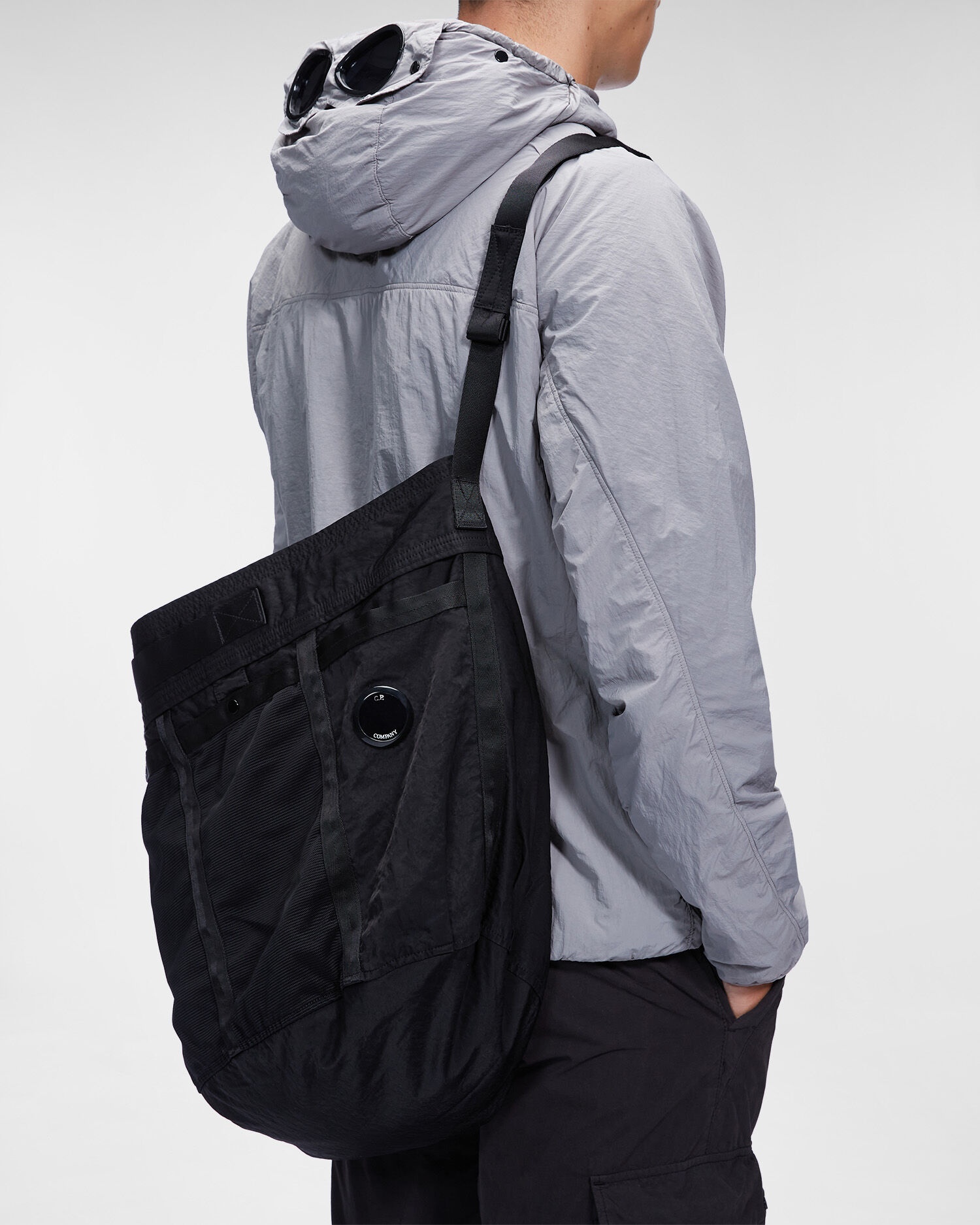 C.P. Company Nylon B Messenger Bag | REVERSIBLE