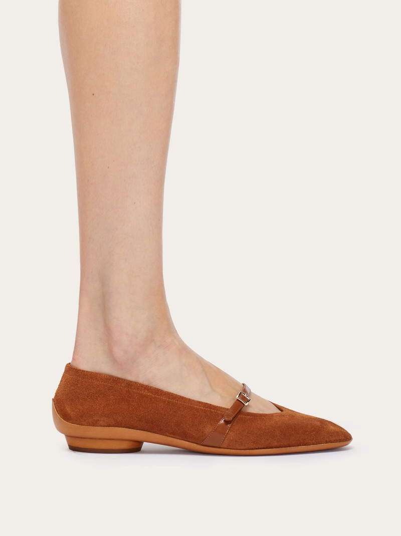 FERRAGAMO Audrey (1954) outlook