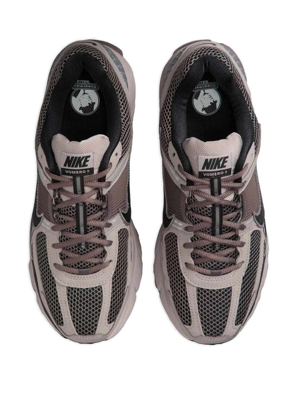 Sneaker Zoom Vomero 5 - 6