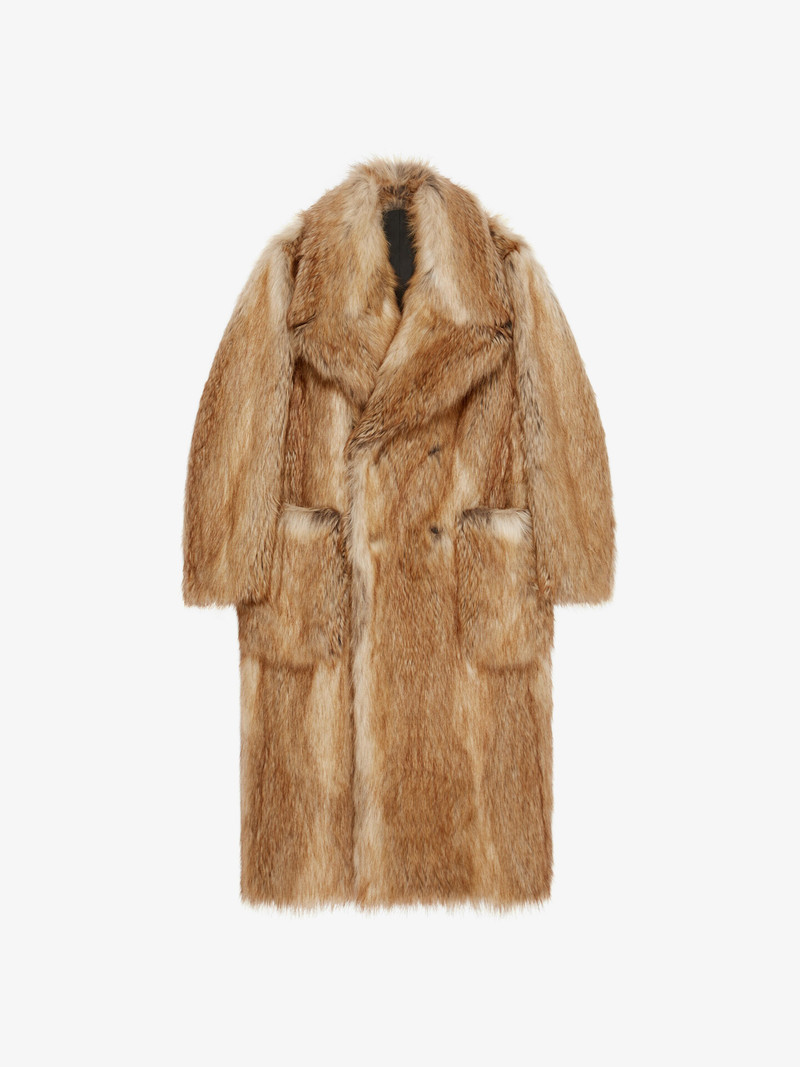 OVERSIZED DOUBLE BREASTED COAT IN FAUX FUR 1
