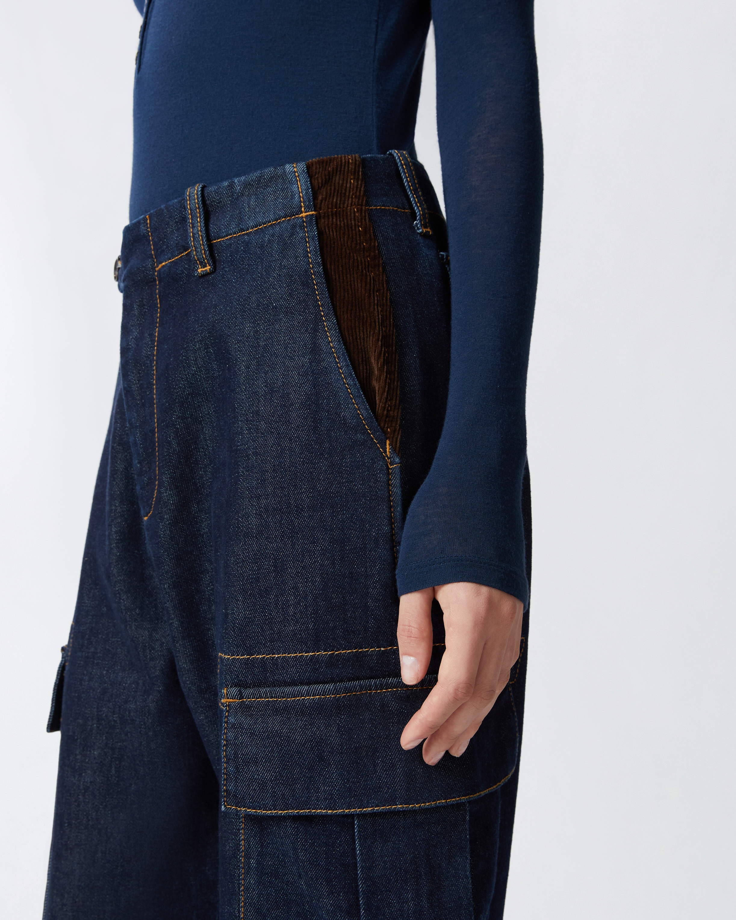 DARK BLUE CARGO JEANS WITH MAXI POCKETS - 5