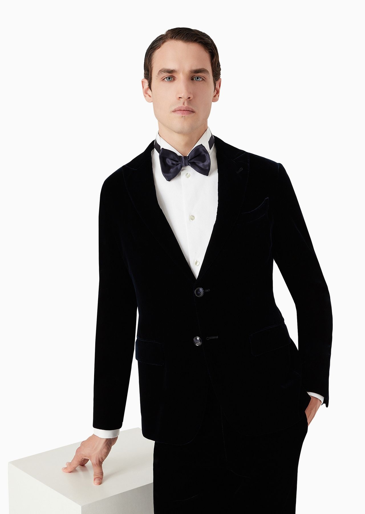 Large, pure silk knotted bow tie - 3