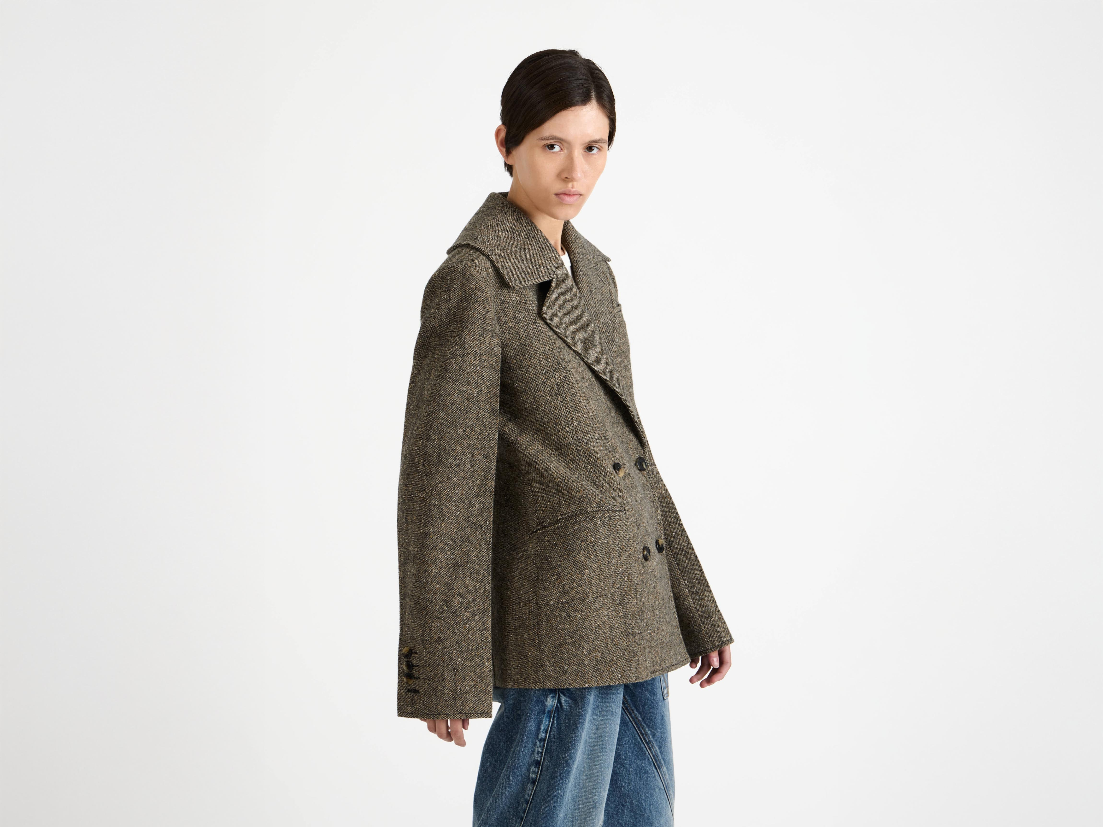 FITTED WAIST TAILORED JACKET IN BEIGE & BLACK - 7