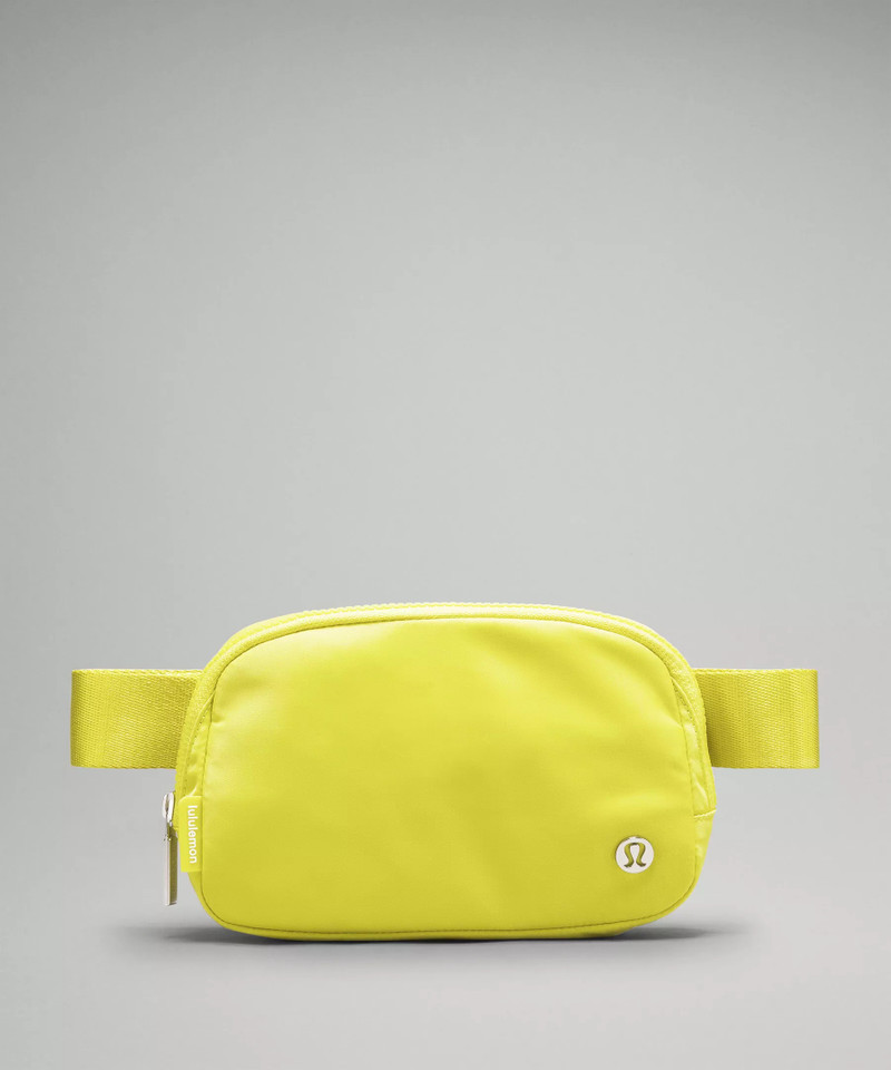 Everywhere Belt Bag with Long Strap 1L 1