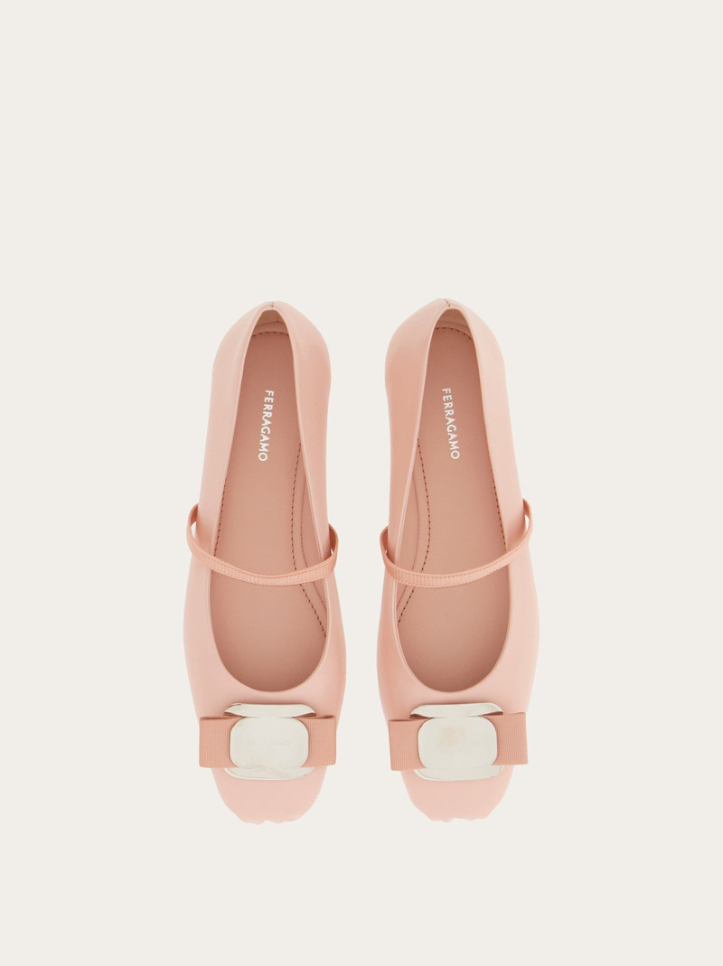 FERRAGAMO New Vara plate ballet flat outlook