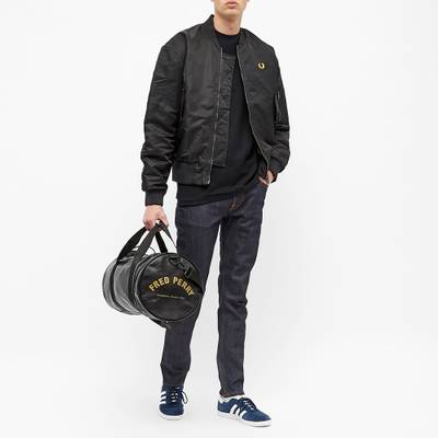 Fred Perry Fred Perry Tonal Barrel Bag outlook