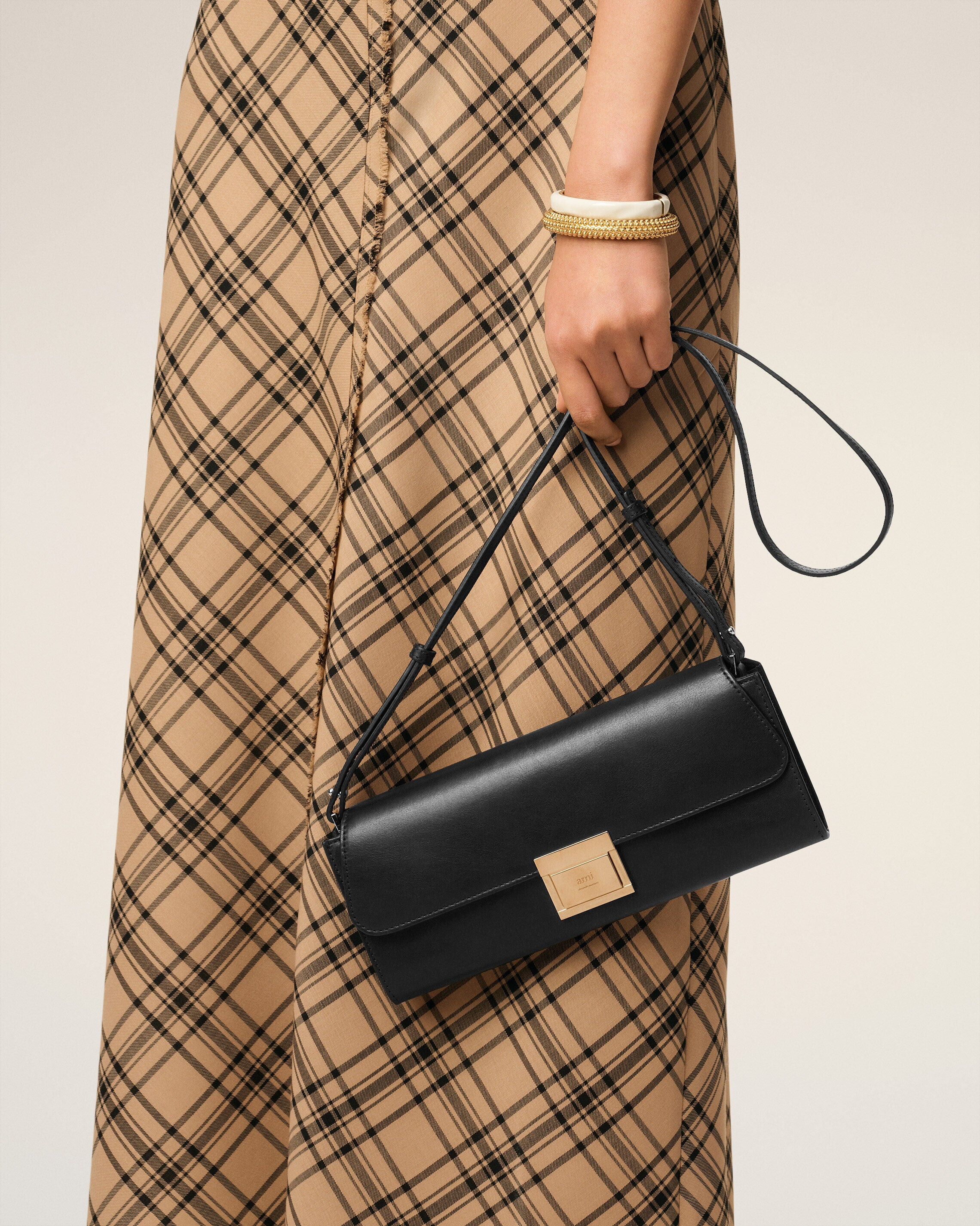 BLACK SMOOTH LEATHER MIMI POUCH - 2