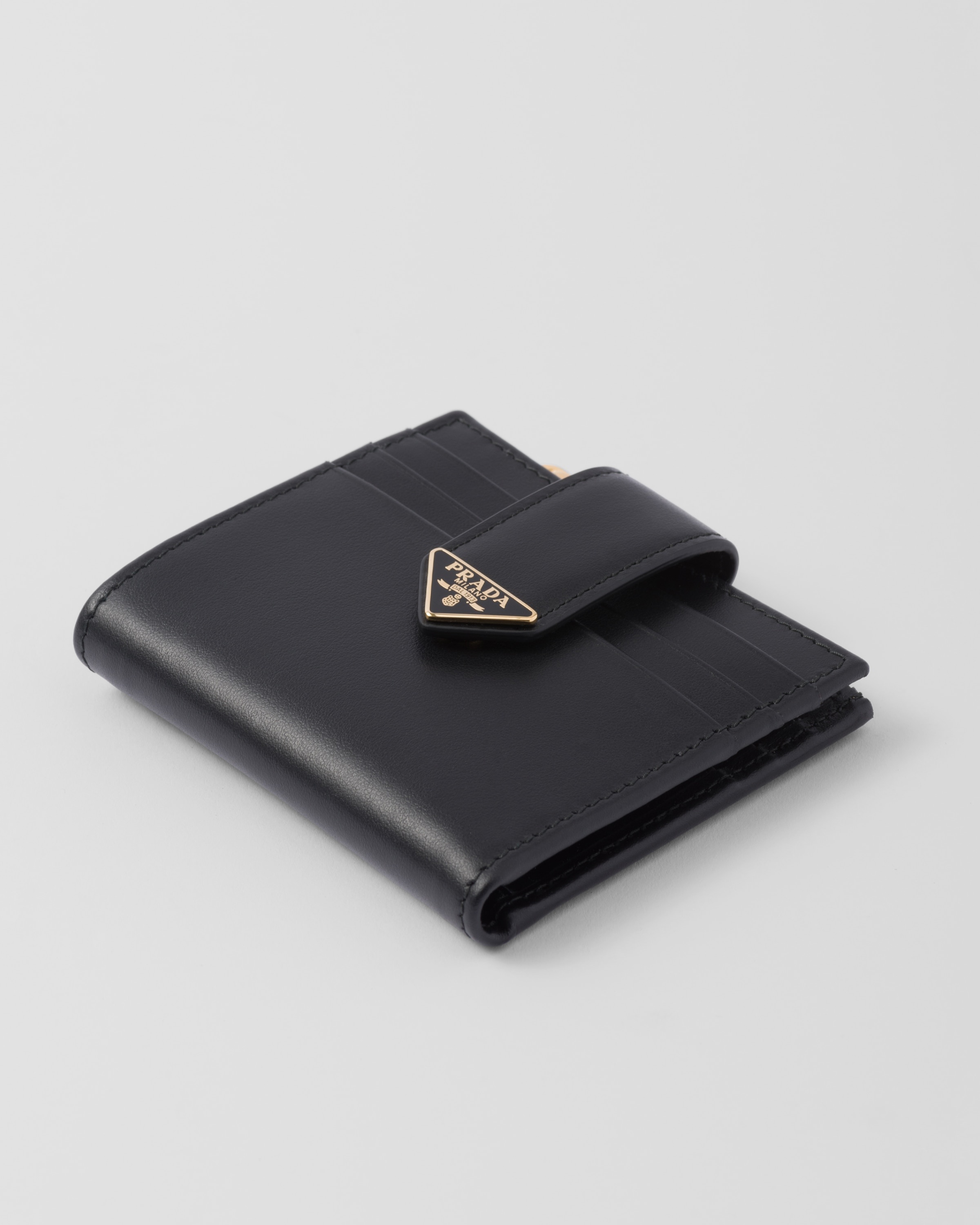 Small leather wallet 5