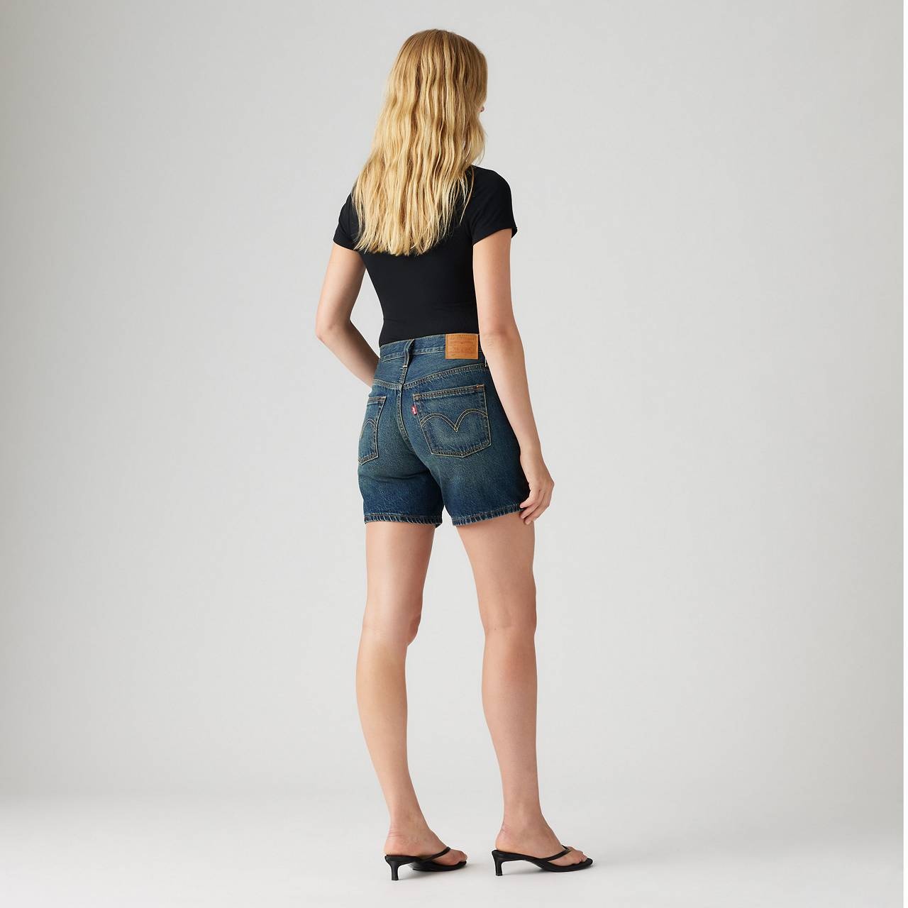 501® ORIGINAL FIT MID-THIGH WOMEN'S SHORTS - 5
