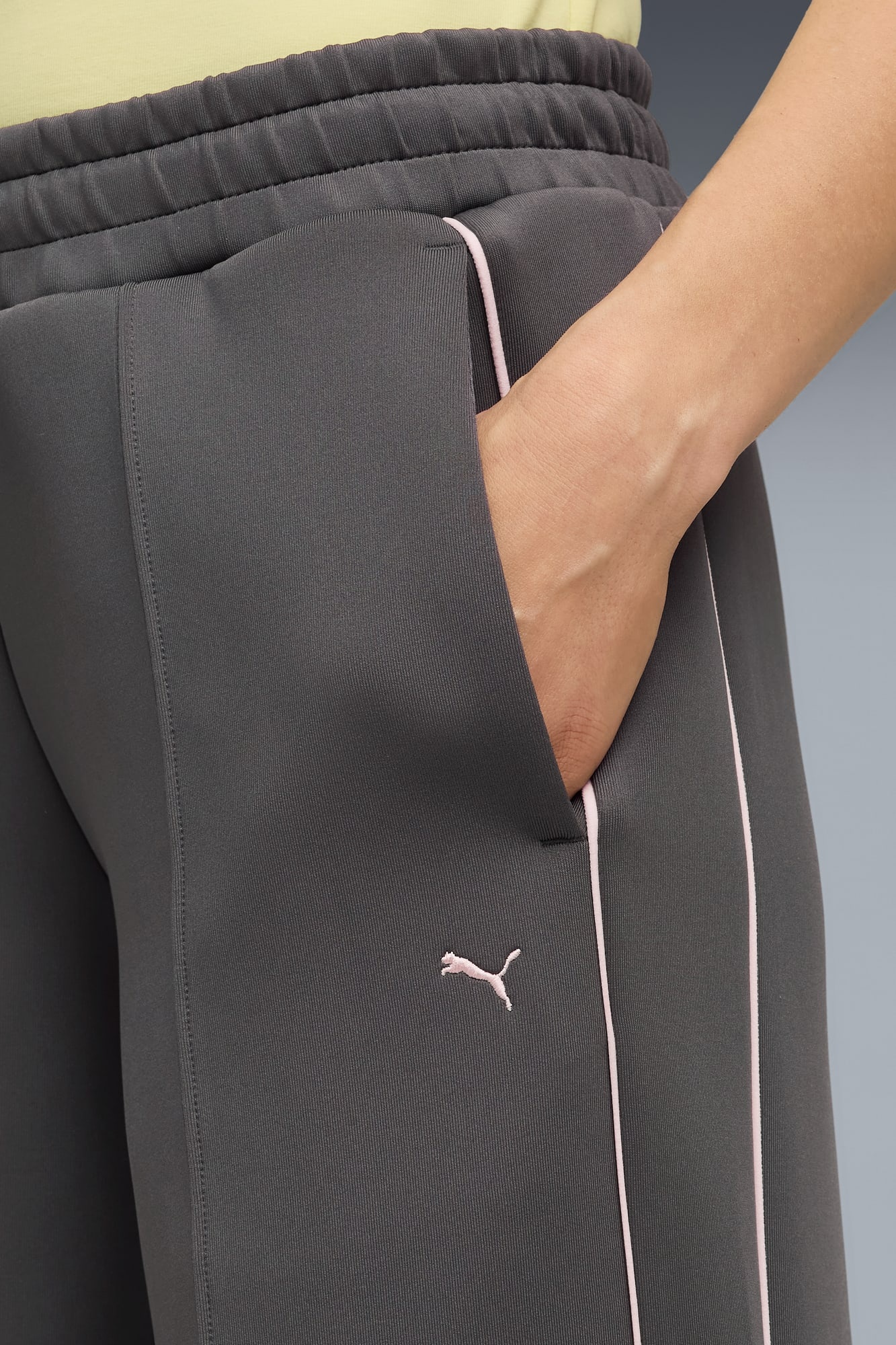 T7 Track Pants Women - 4