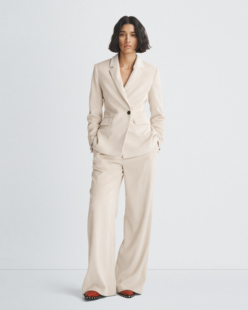 rag & bone Bennett Corduroy Pant
Classic Fit outlook