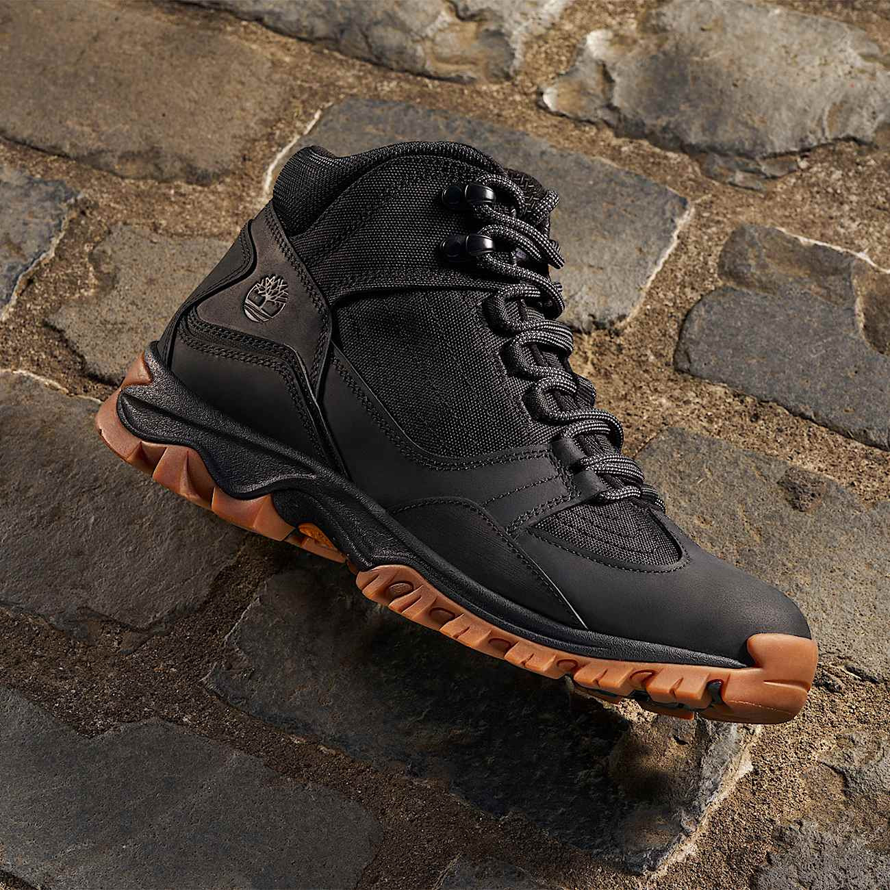 Men's Mt. Maddsen Mid Lace-Up Hiking Boot - 2